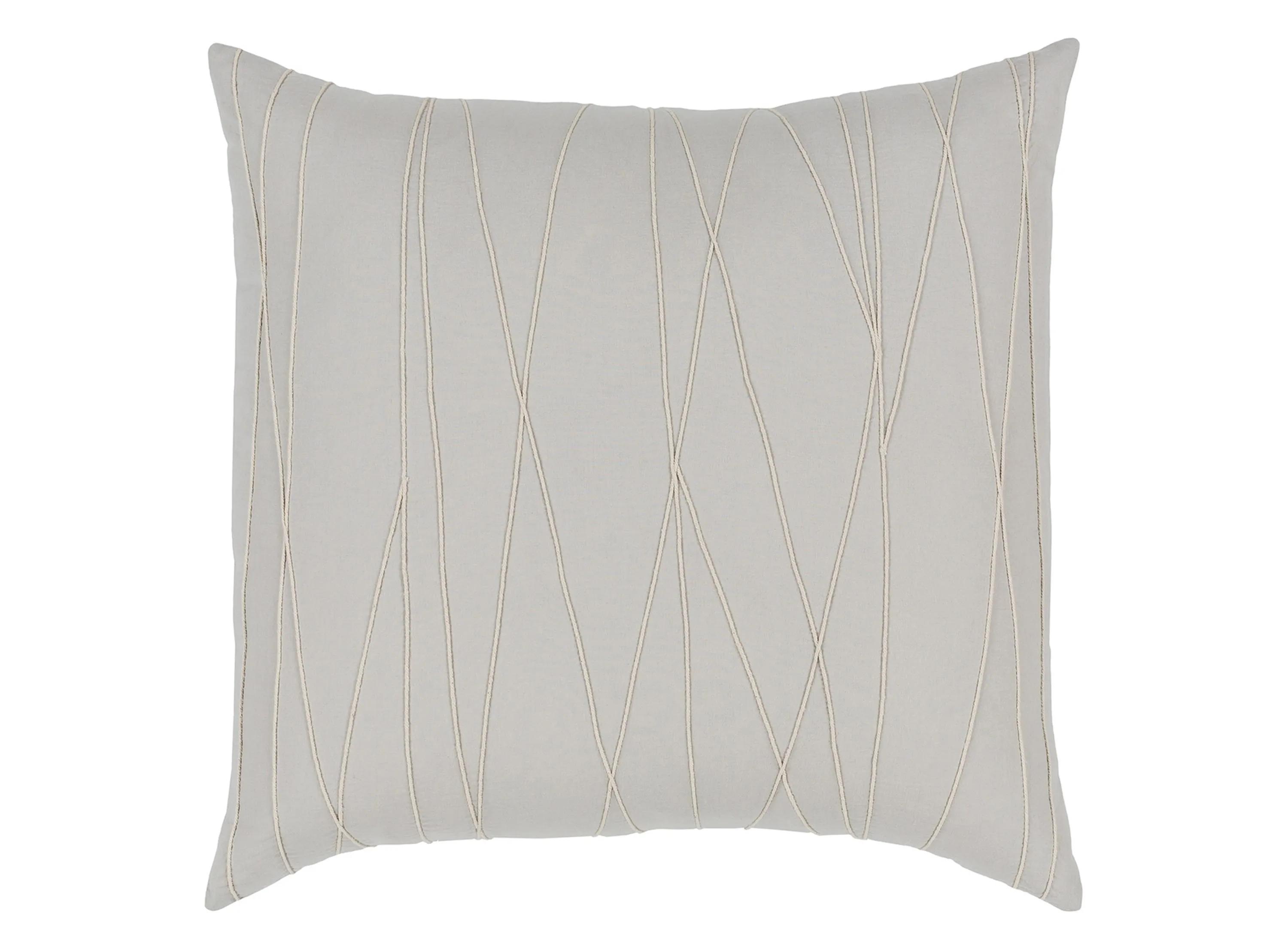 Mio Throw Pillow