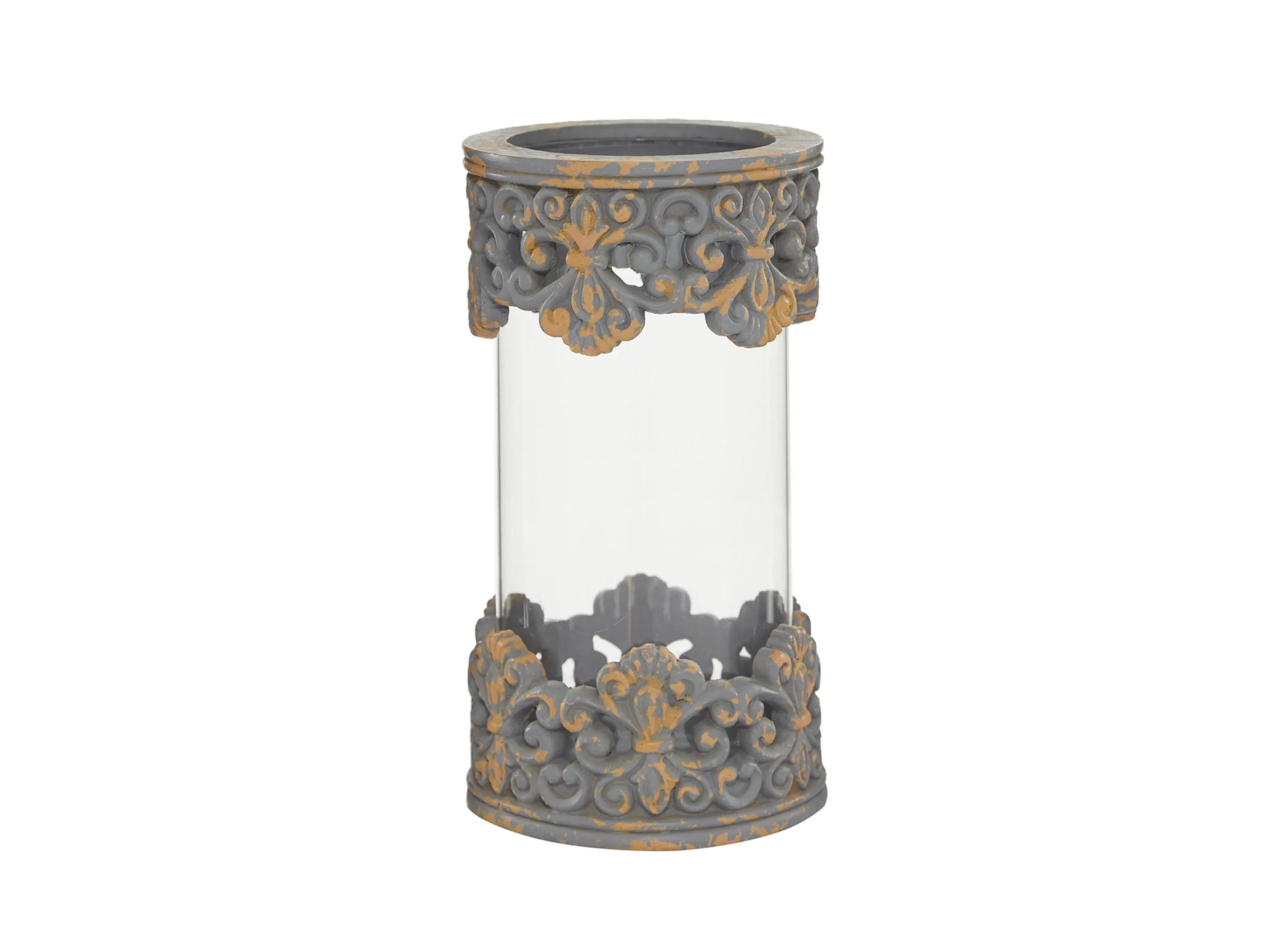 Ivy Collection Shellstein Candle Holder