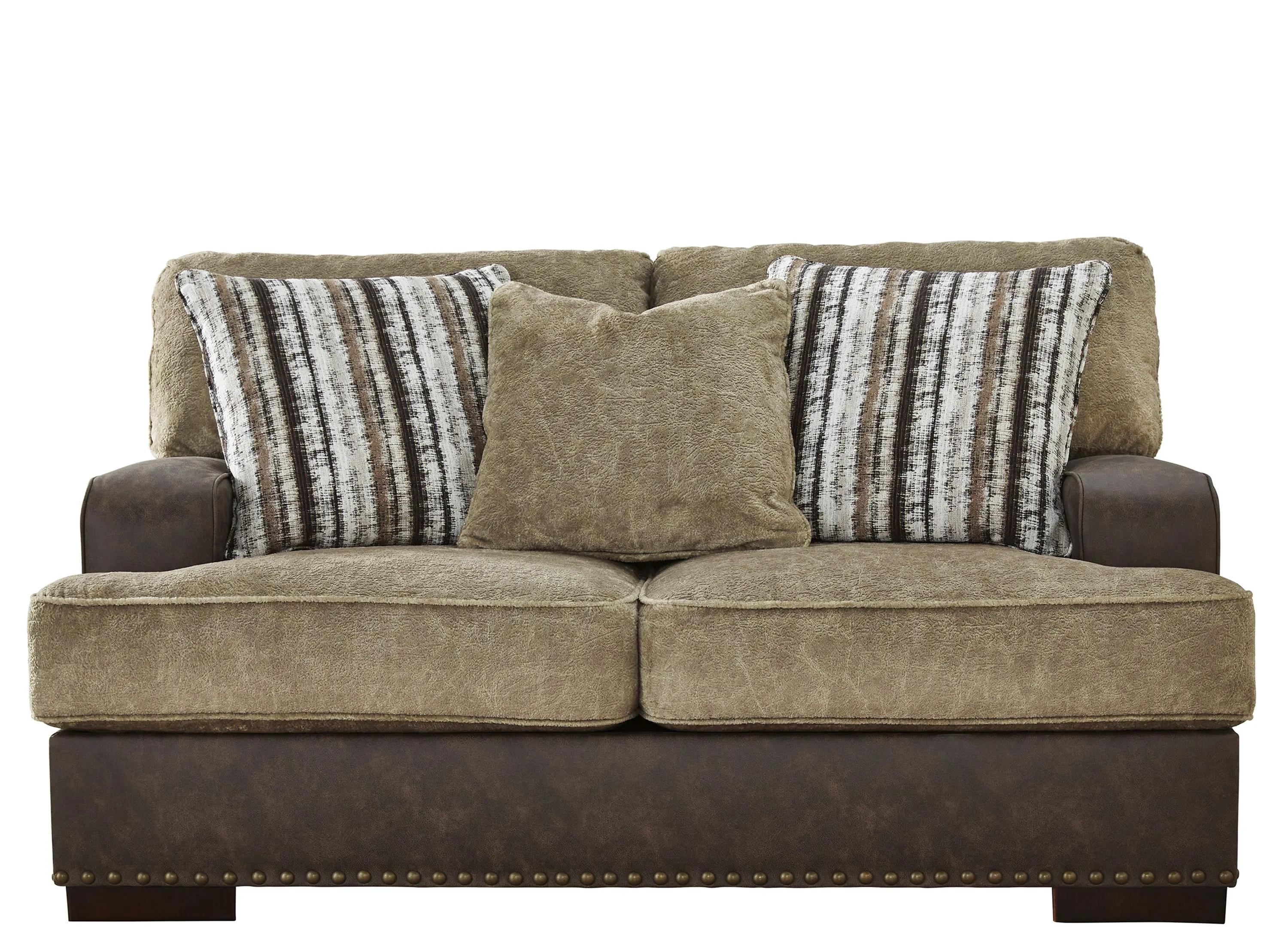 Alesbury Loveseat