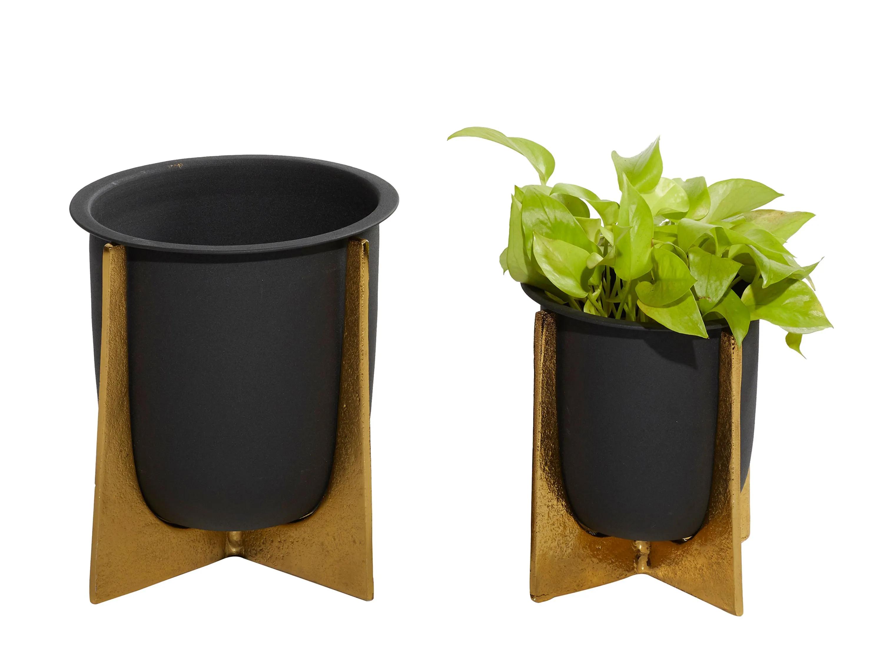 Ivy Collection Black Aluminum Planter Set of 2