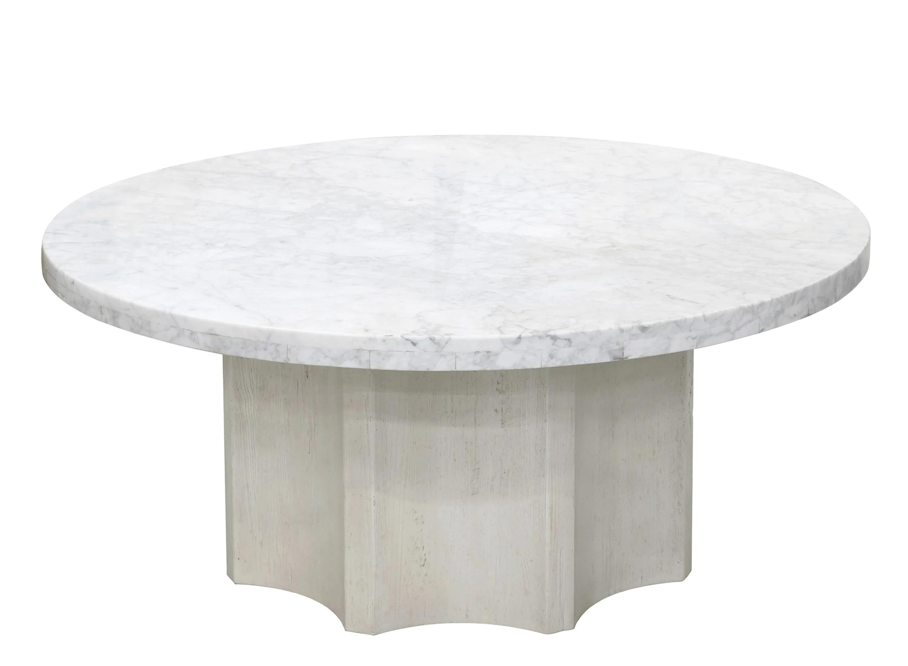 Pulaski 40 Round Cocktail Table