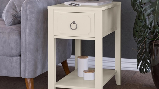 Her Majesty End Table