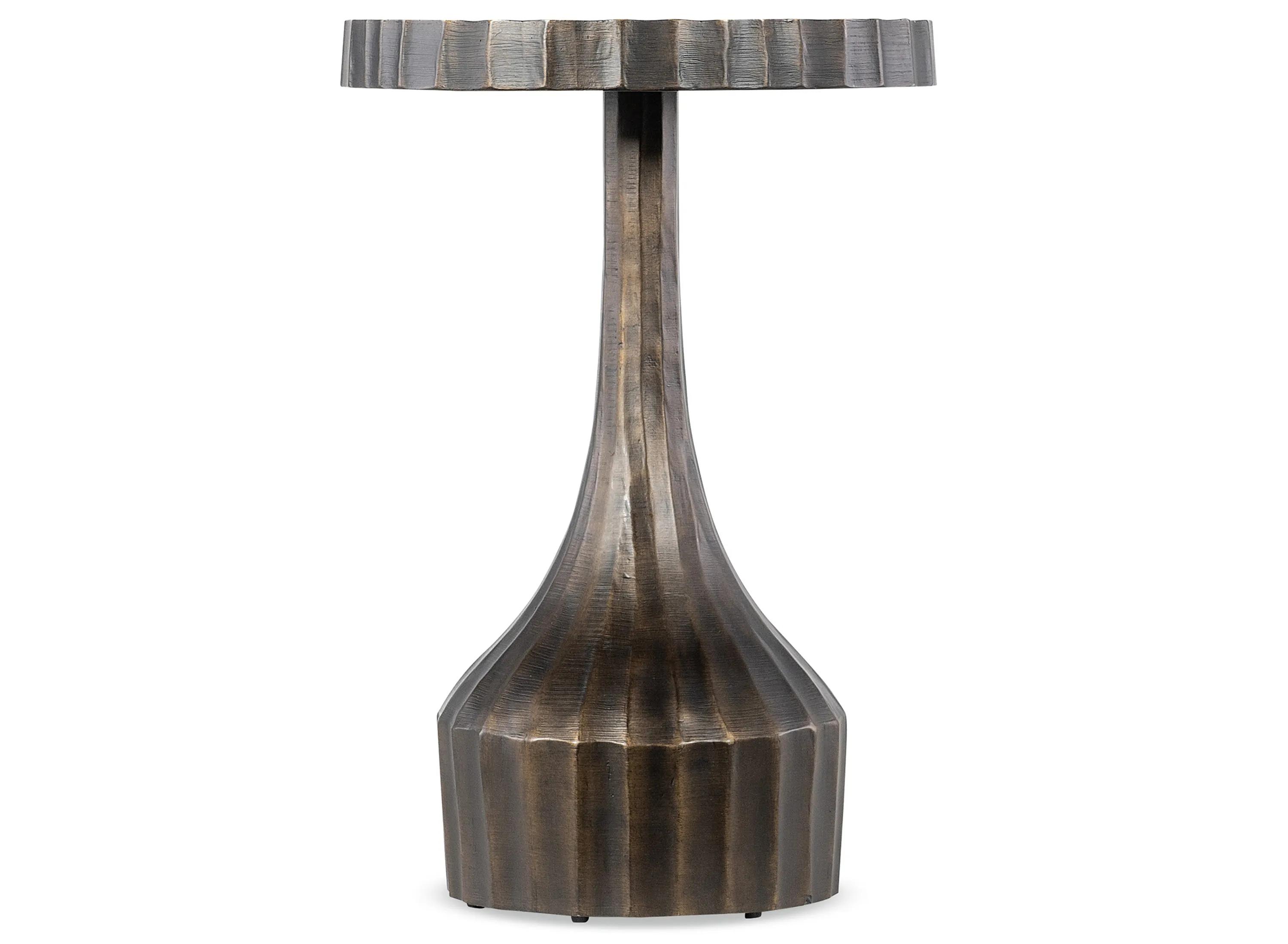 Commerce and Market Accent Table