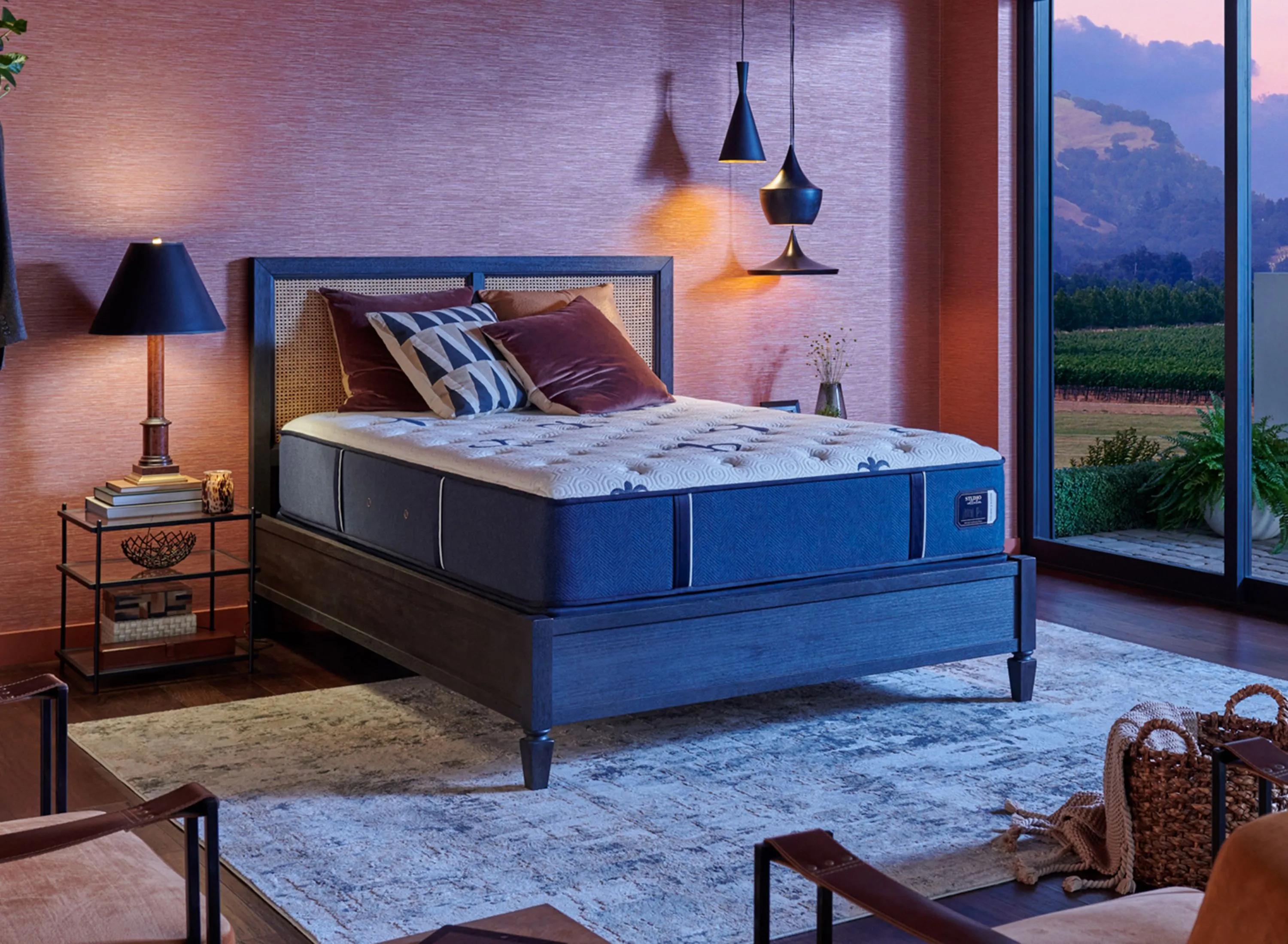 Stearns & Foster Studio Medium Mattress