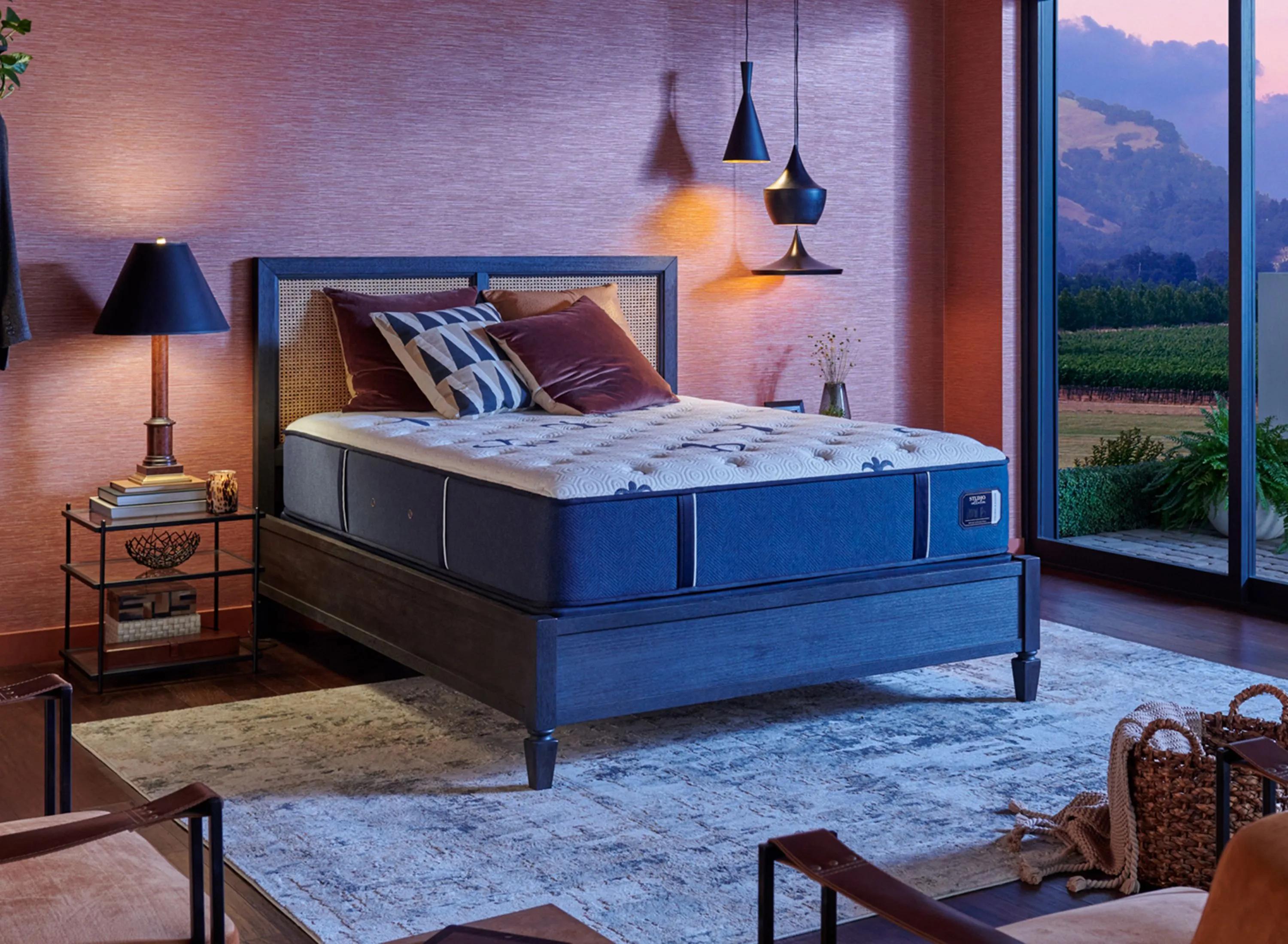 Stearns & Foster Studio Medium Mattress