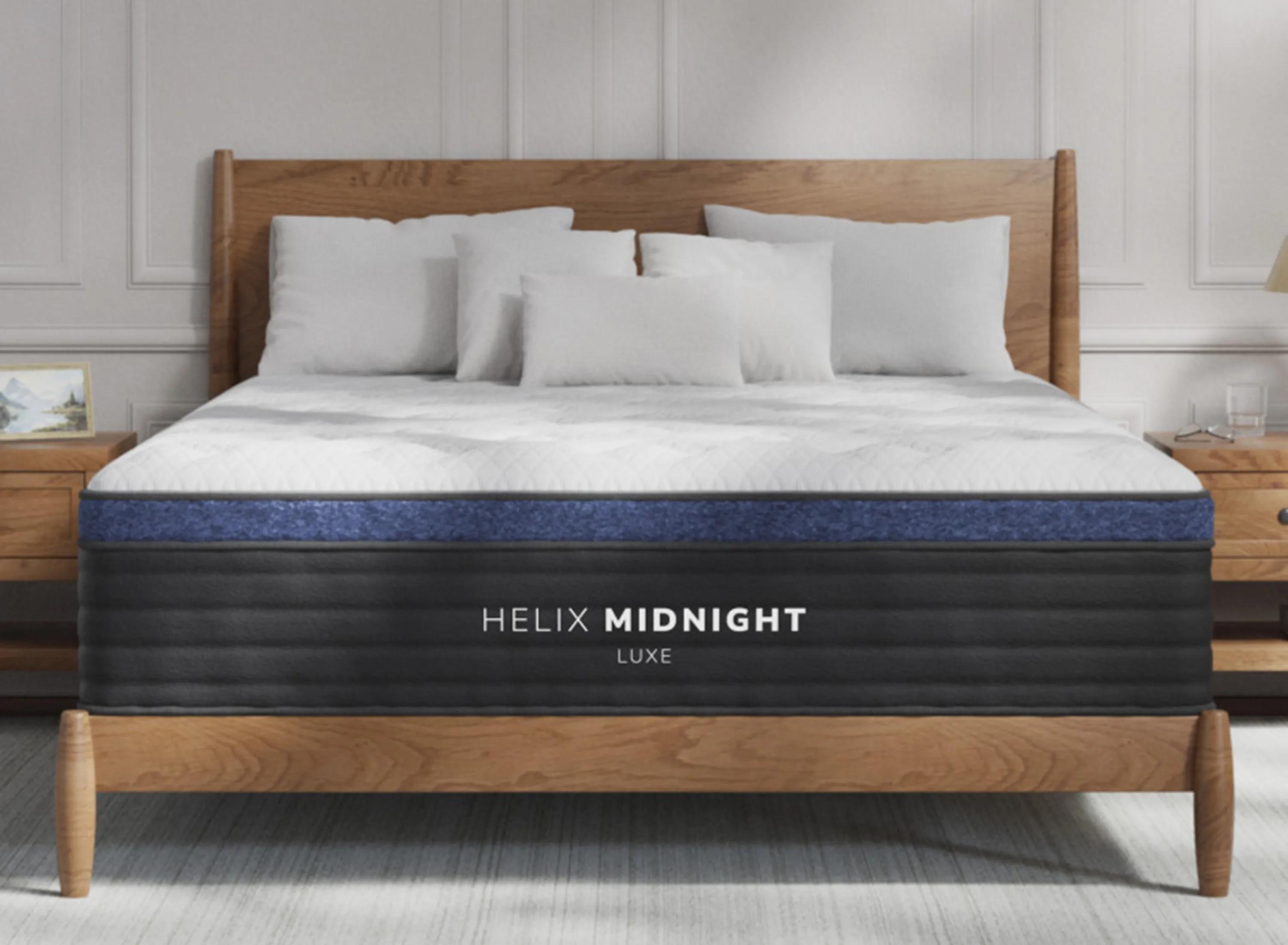 Helix Midnight Luxe Mattress with GlacioTex Cooling Cover