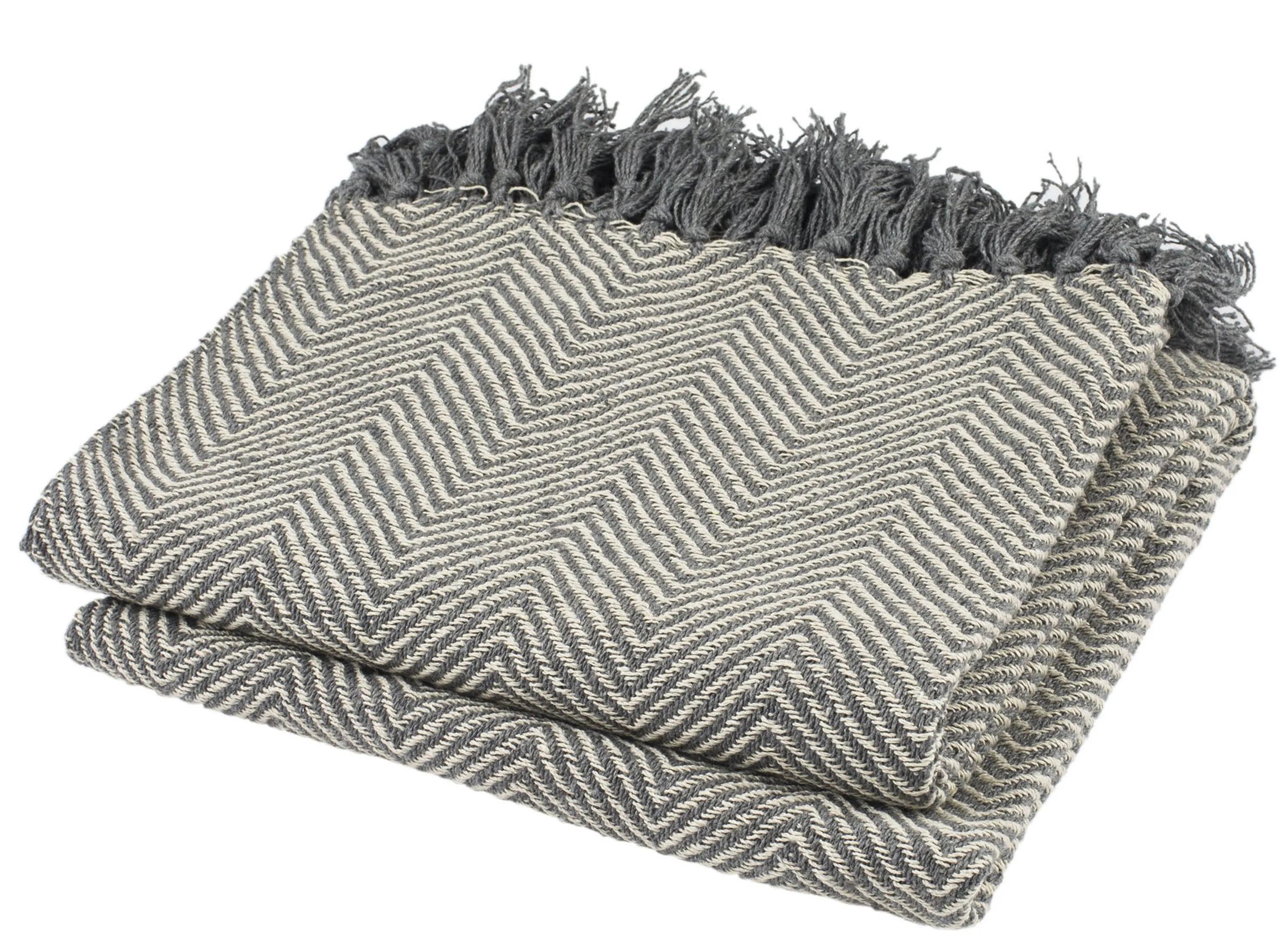 Amada Throw