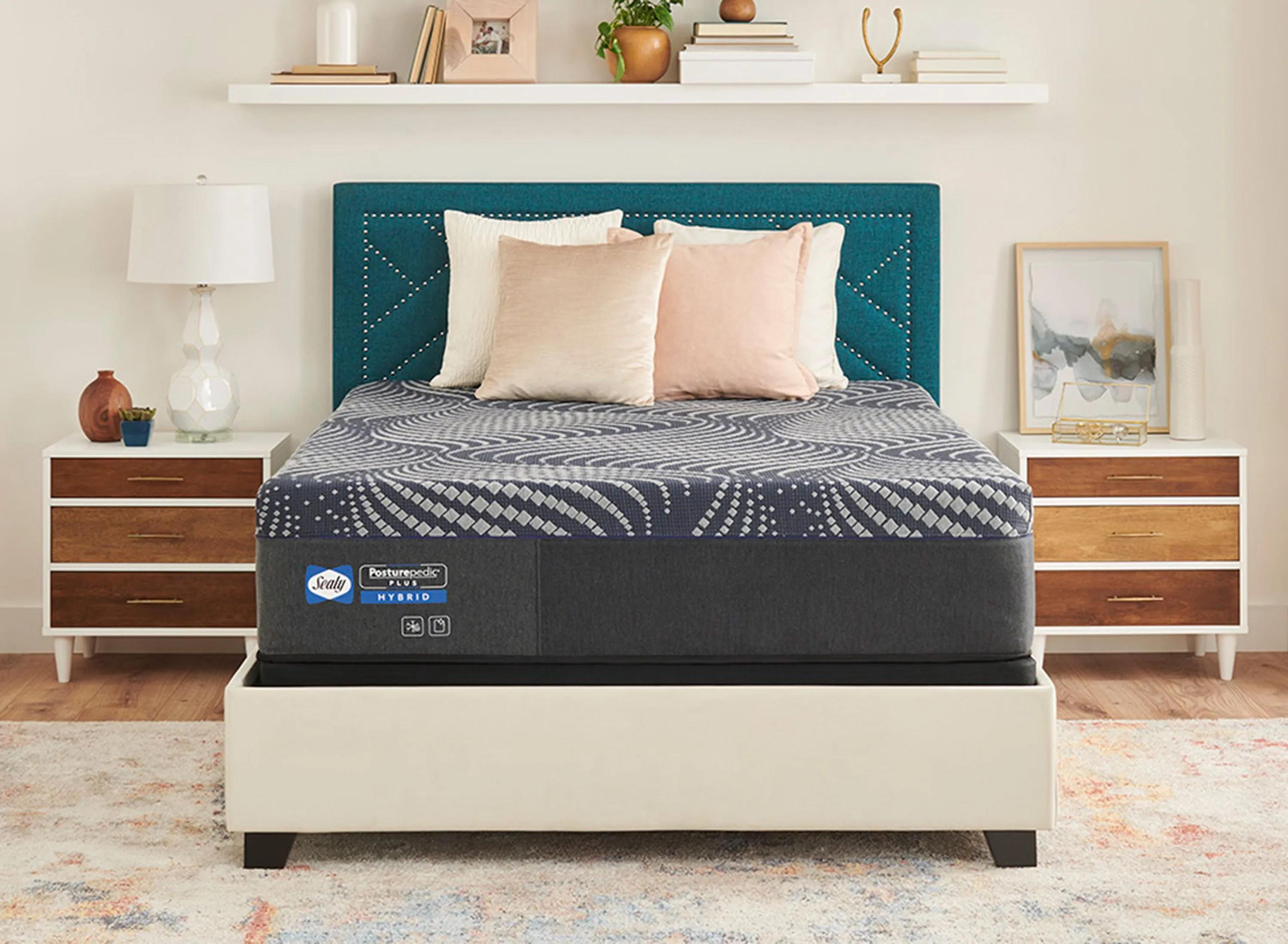 483052773 Sealy Posturepedic Plus Hybrid Brenham Soft Mattre sku 483052773
