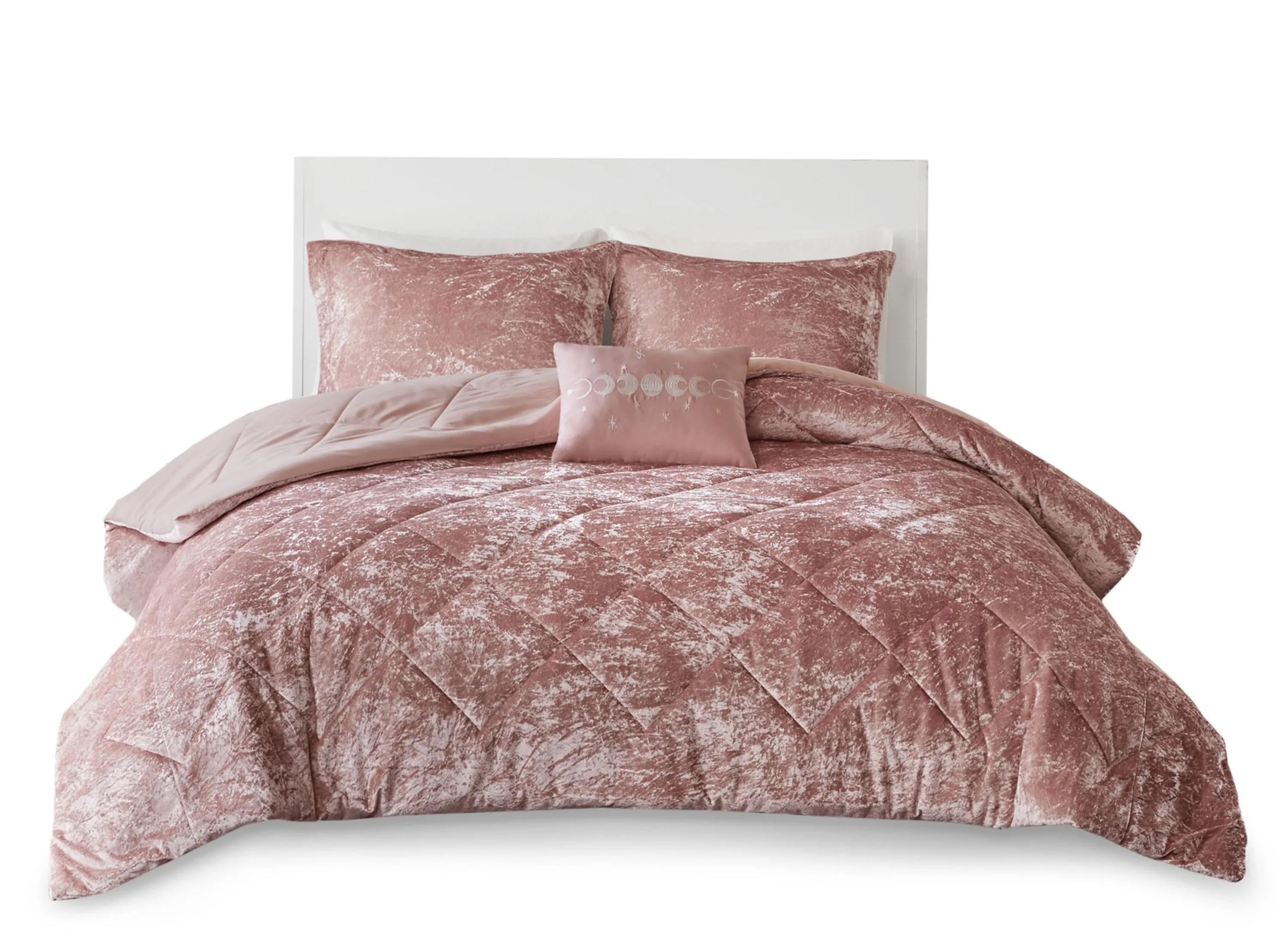 Felicia Comforter Set