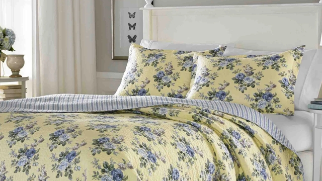 Linley-2 Piece Quilt Set
