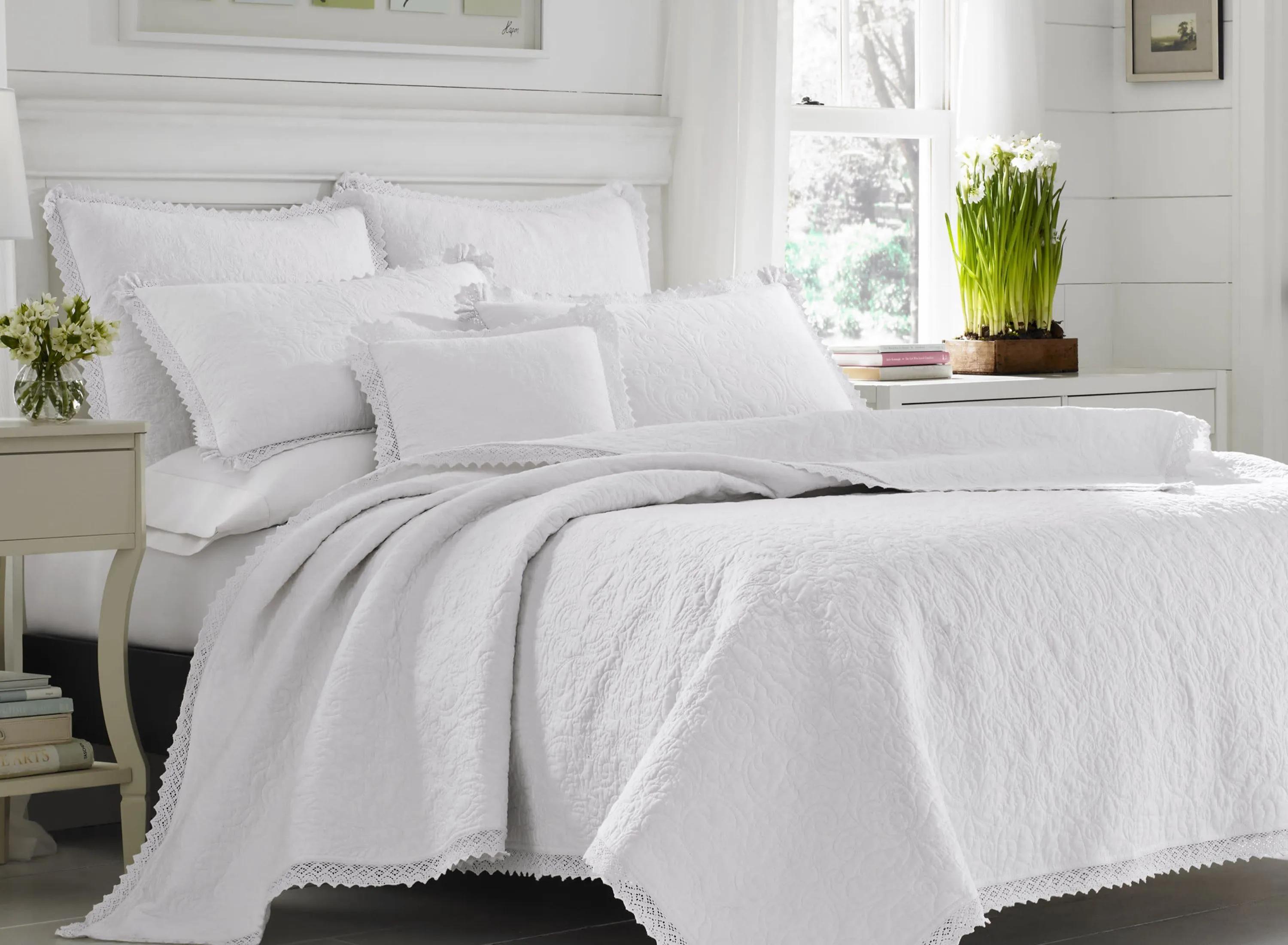 Heirloom Crochet-2 Piece Quilt Set