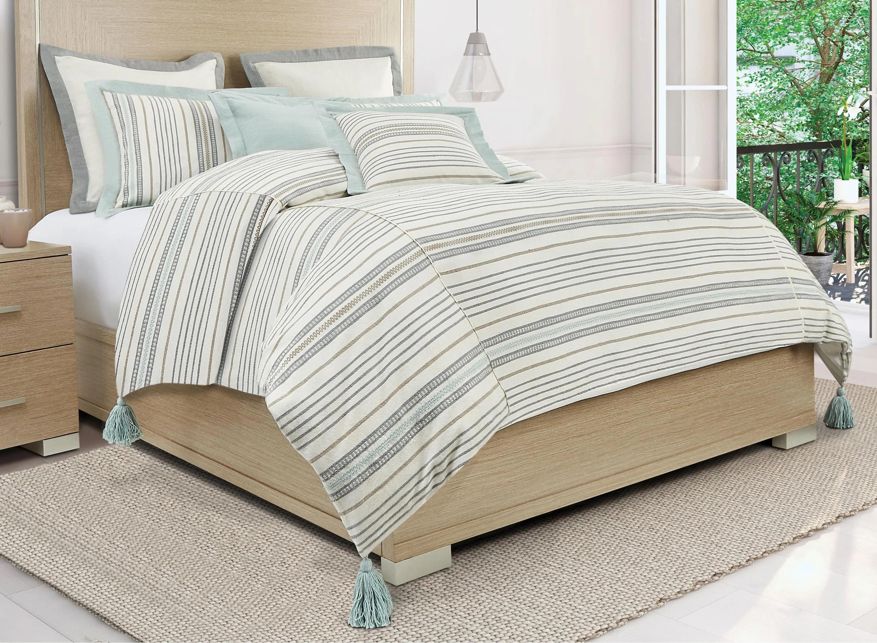 Max Natural 7 Piece Queen Duvet Set