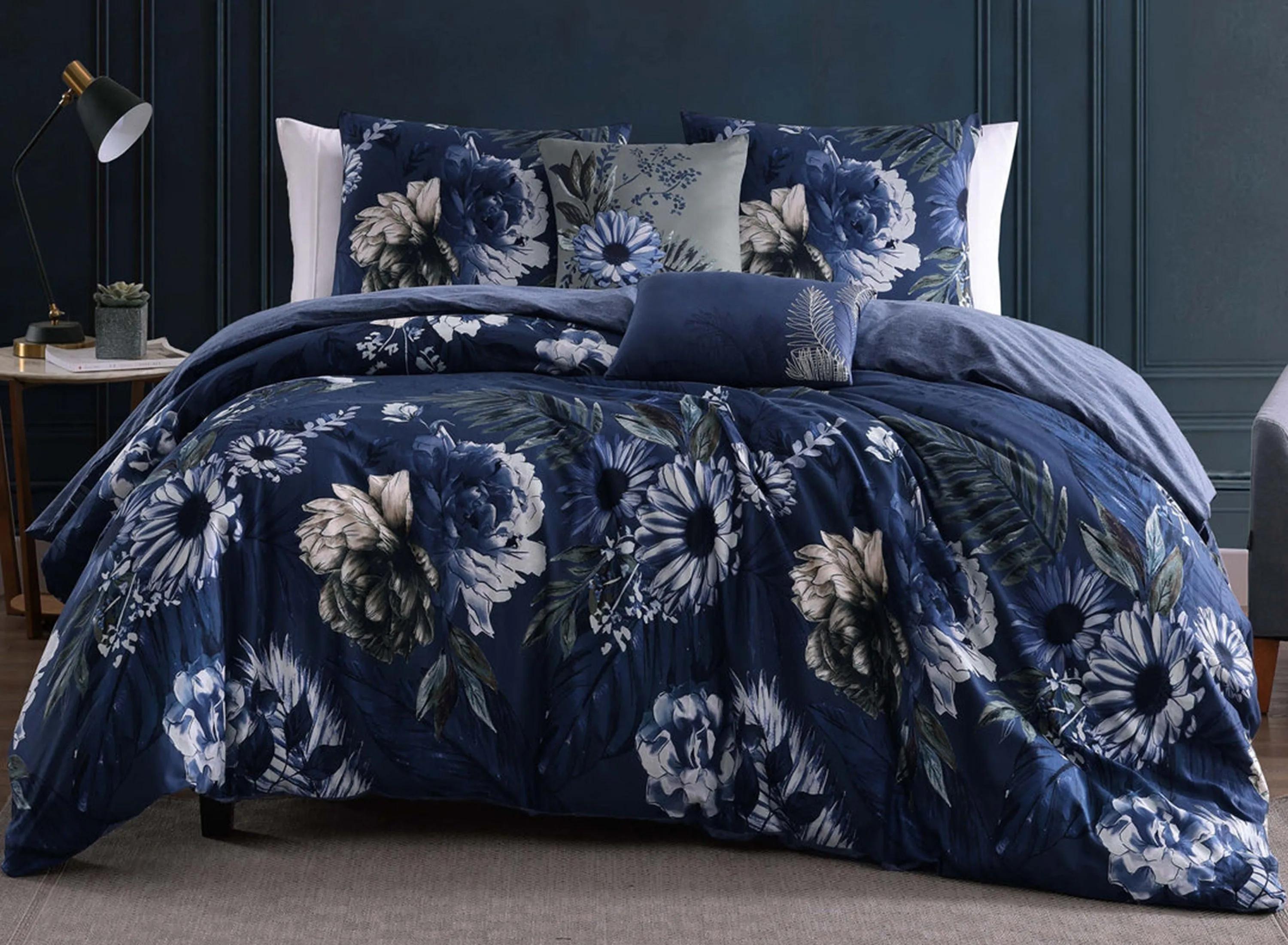 Daisy 5-Pc Reversible Comforter Set