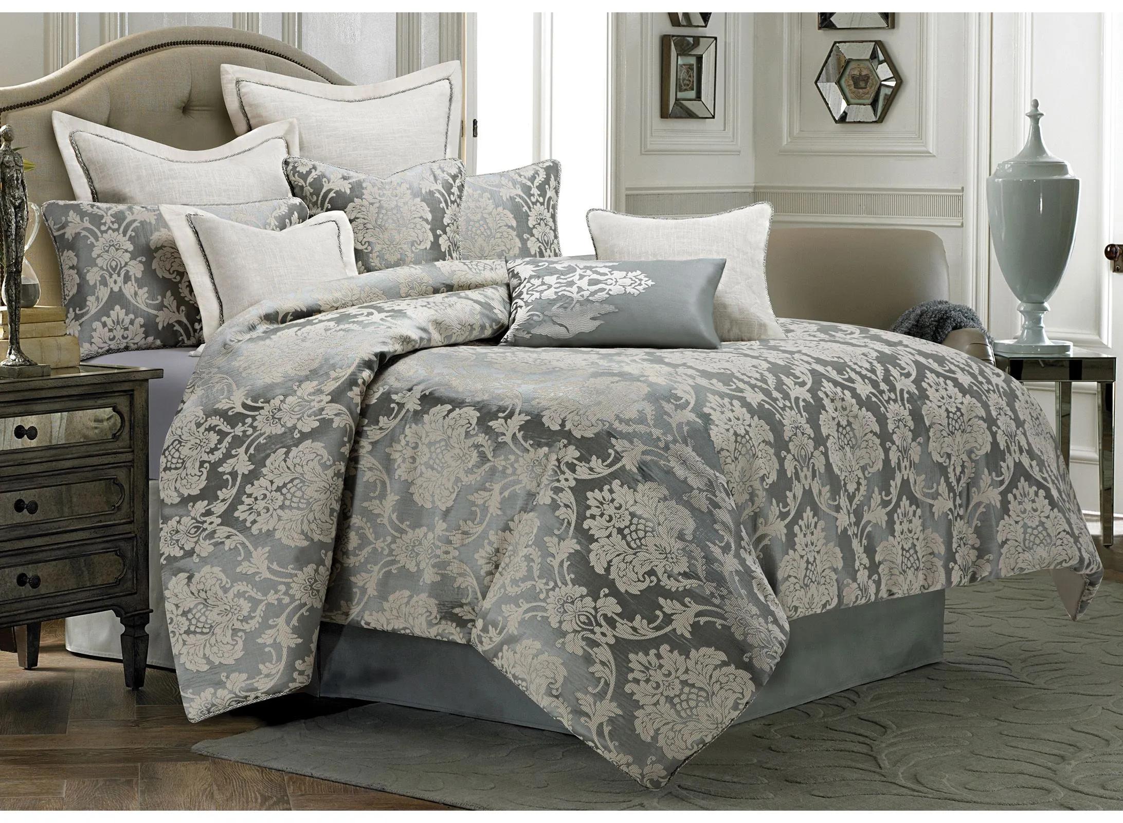 Cambria 10-Pc. Comforter Set