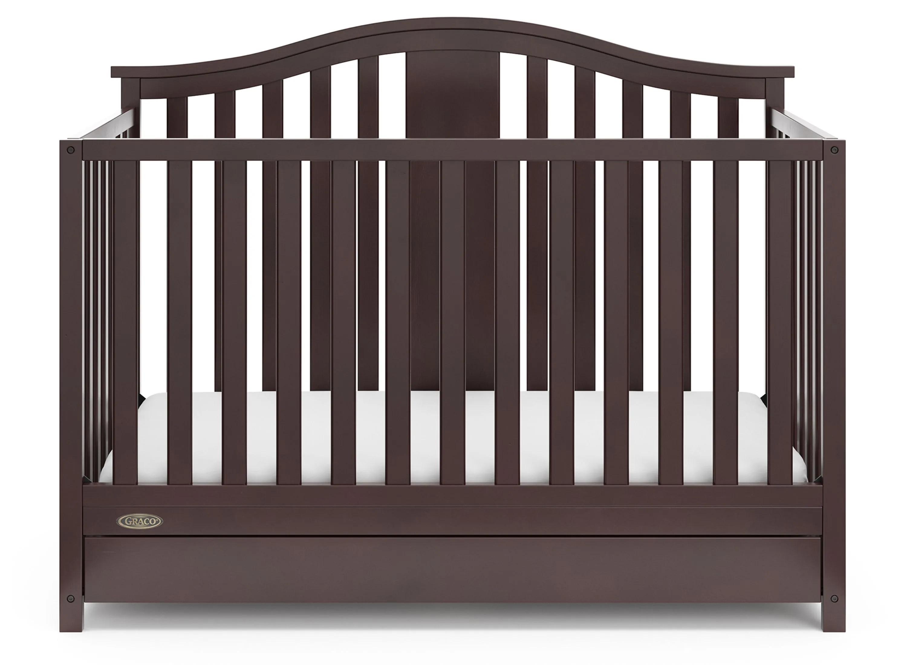 Solano 4 in 1 Convertible Crib w/ Drawer