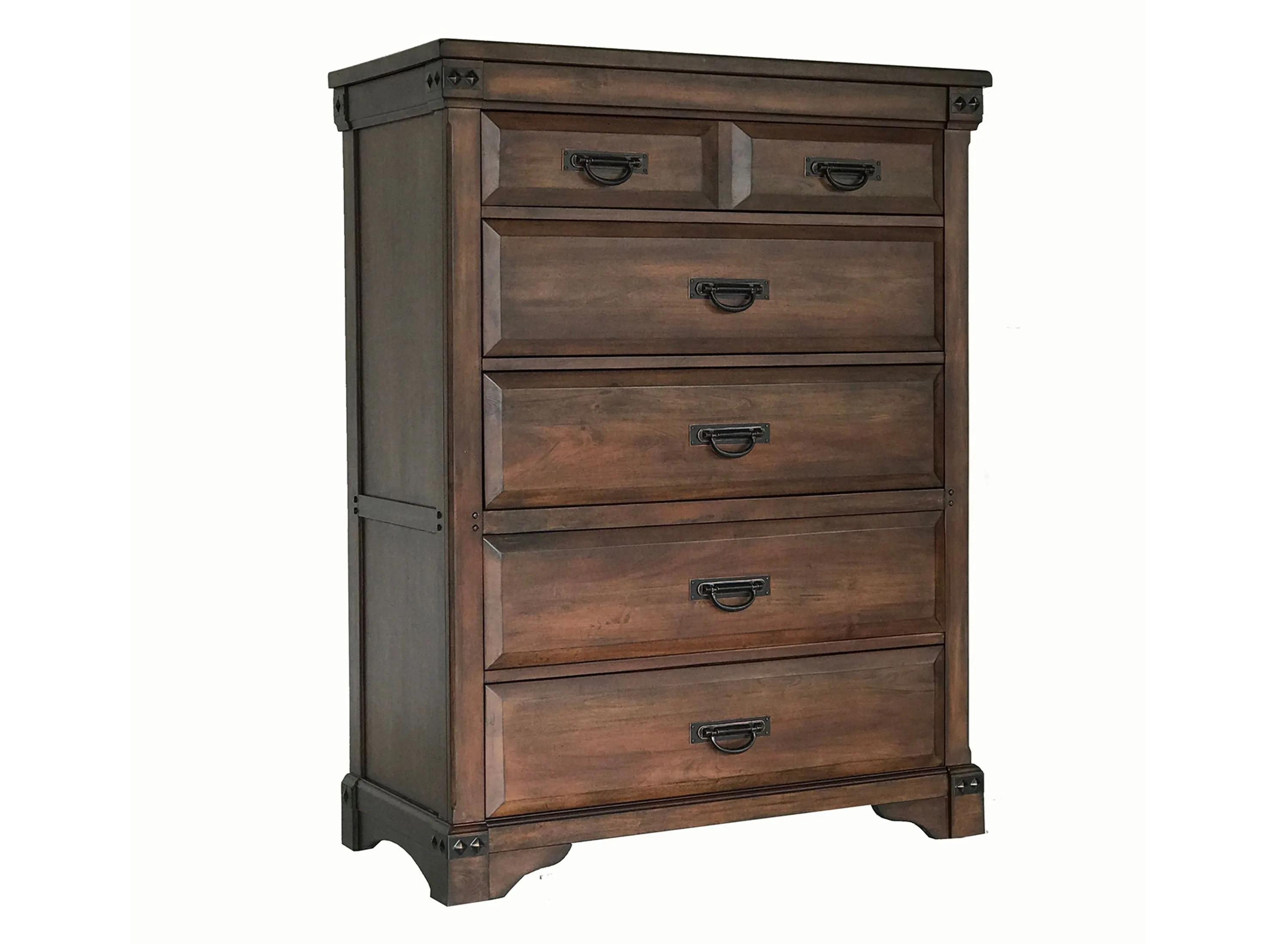 Larchmont Chest