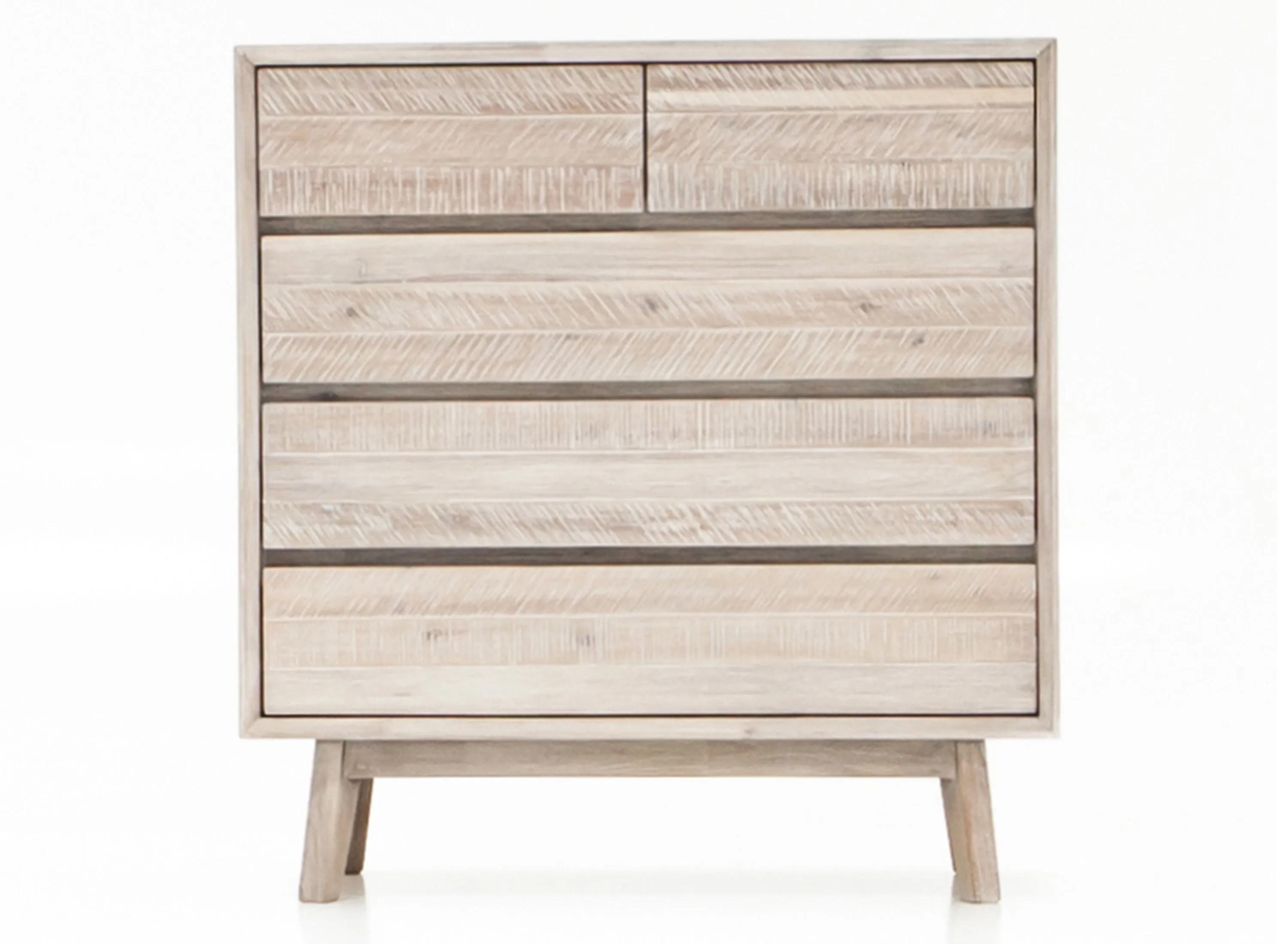 Gia Chest