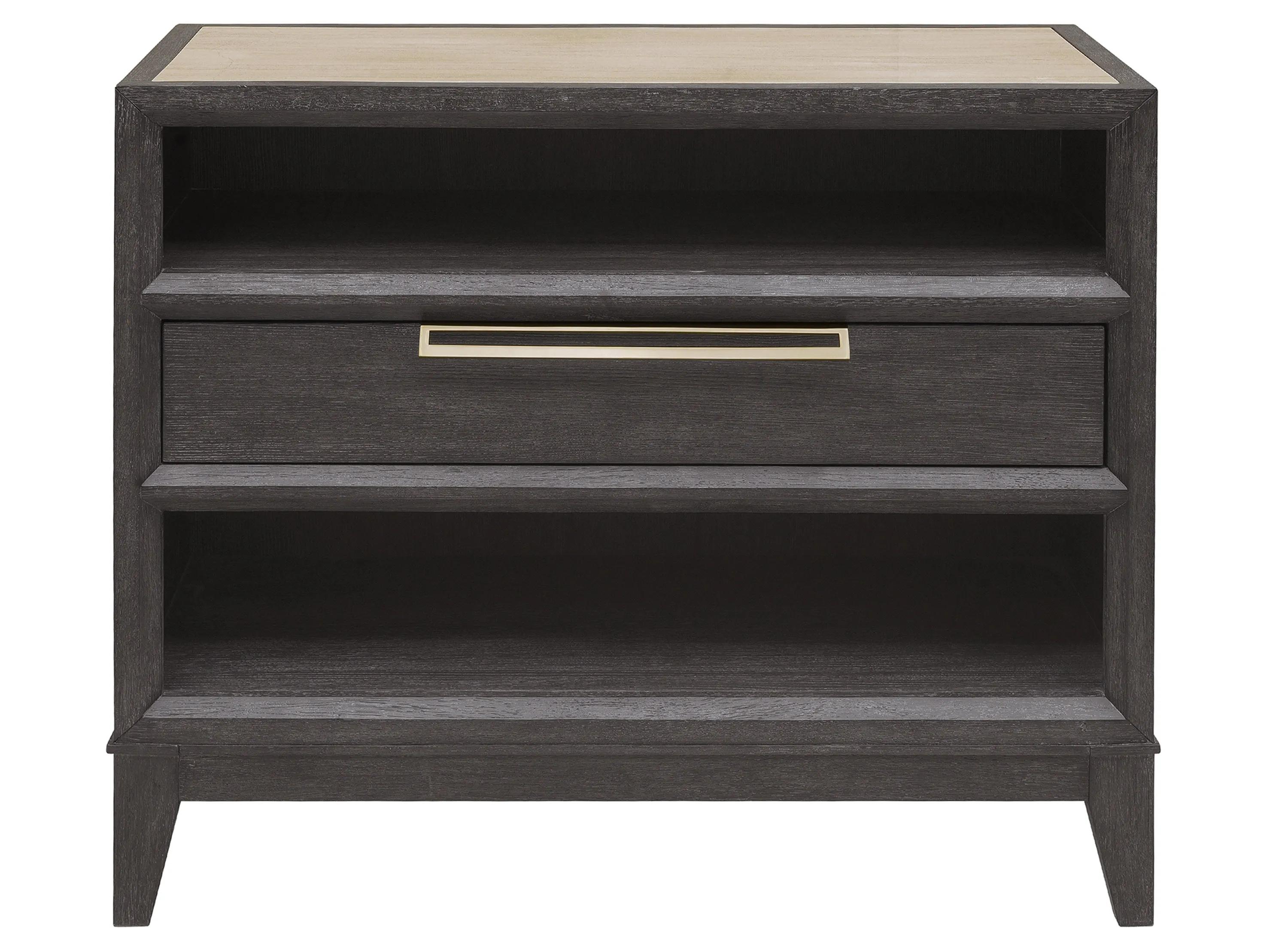 Quincy Bachelors Chest