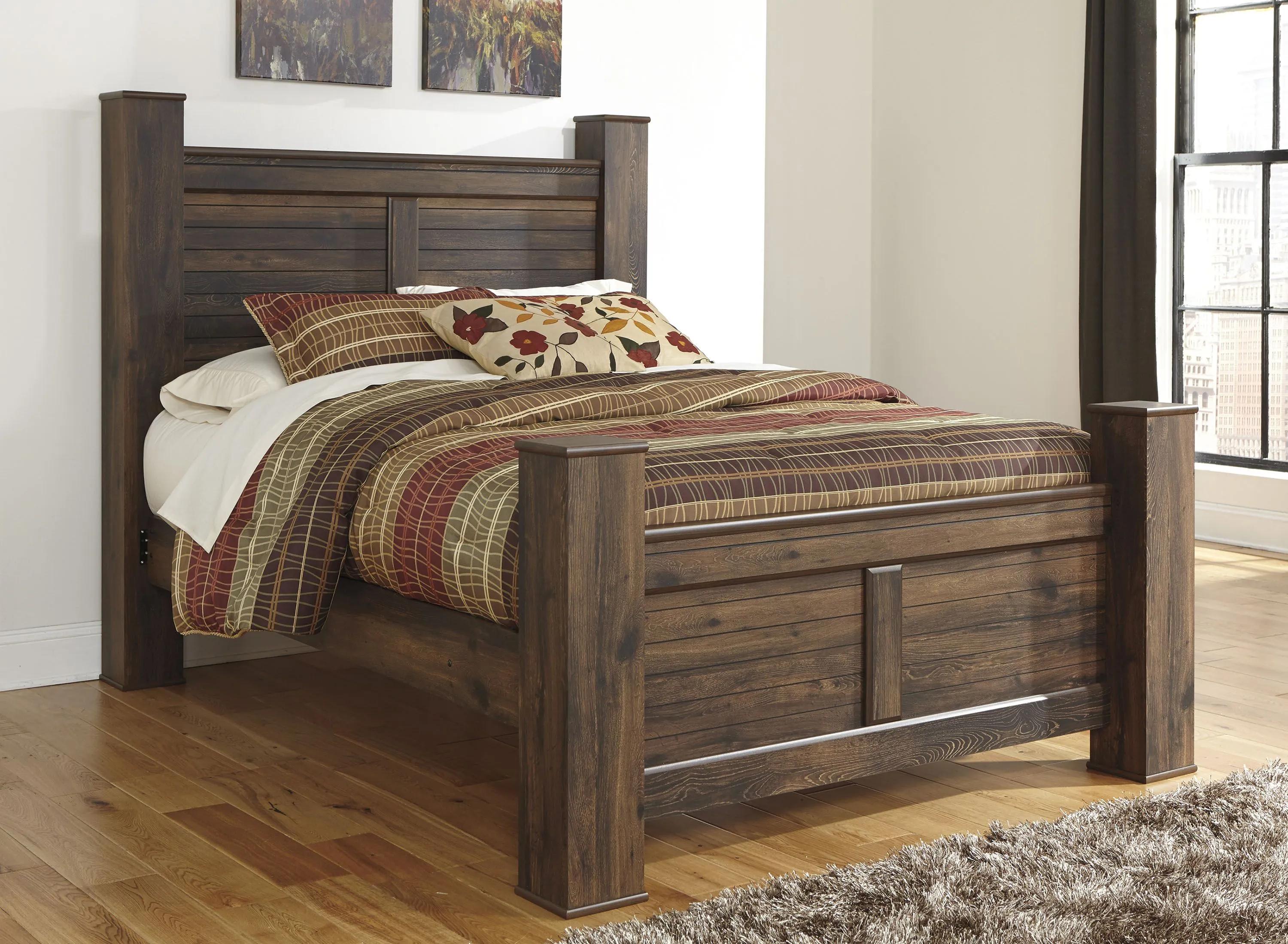 Quinden Poster Bed