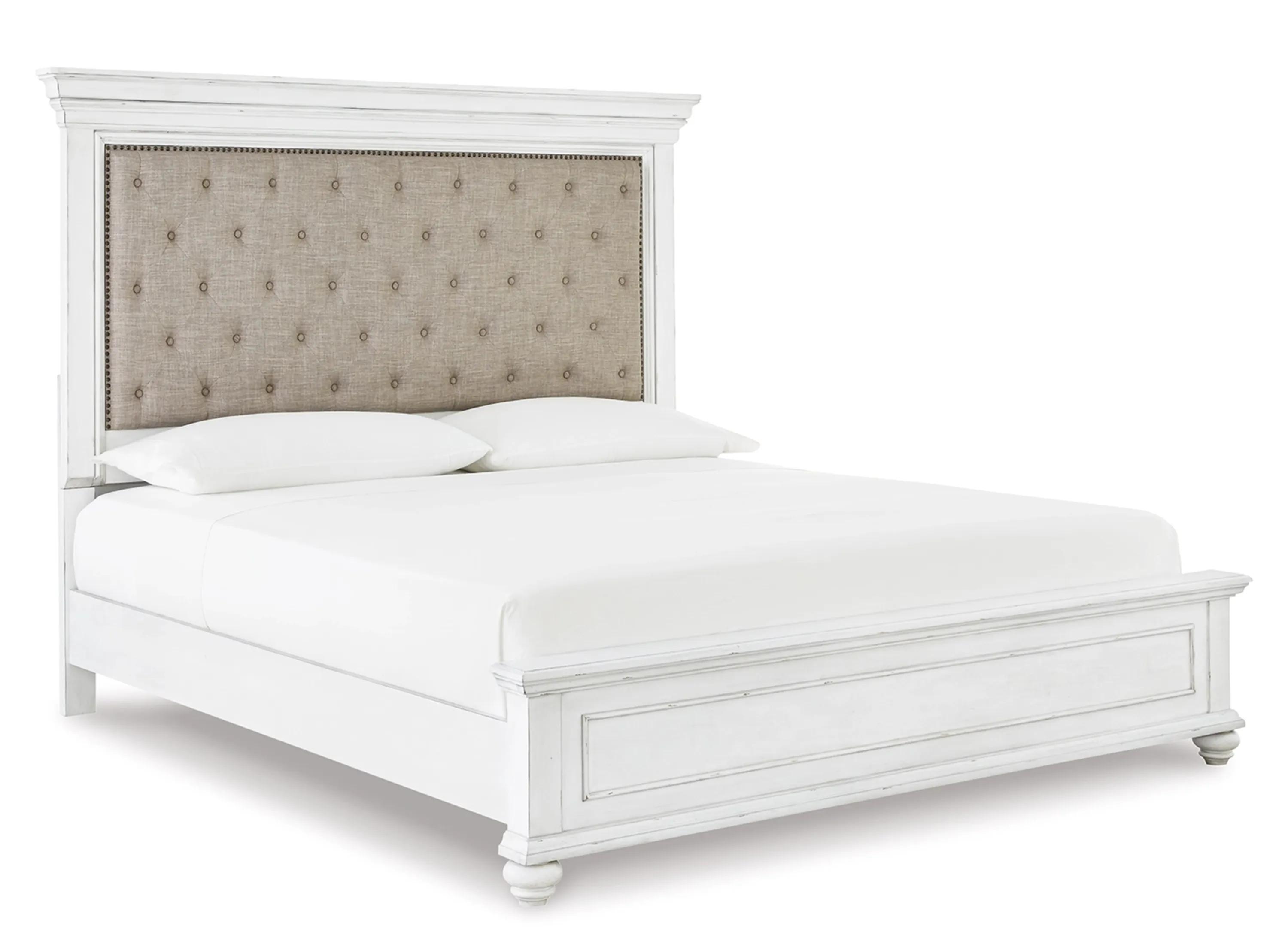 Kanwyn Panel Bed