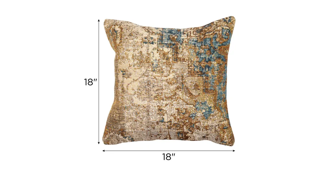 Marina Medallion Indoor/Outdoor Pillow Dimensions