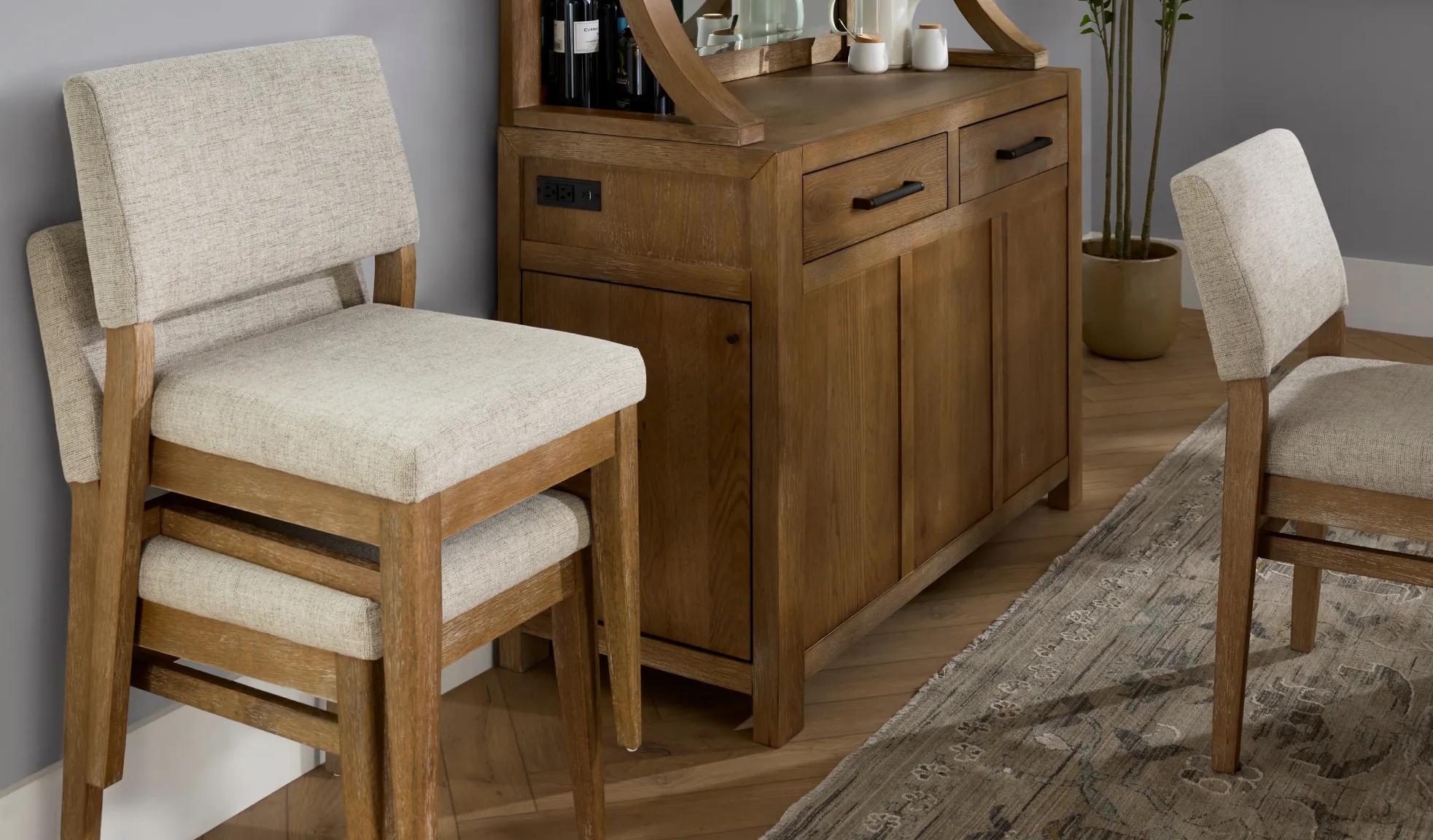 080526_CallistoEnhancedPDP_StackableChairs_655x384