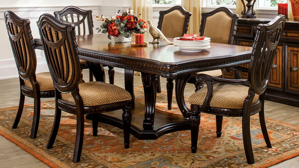 Bradford Heights 7-pc. Dining Set