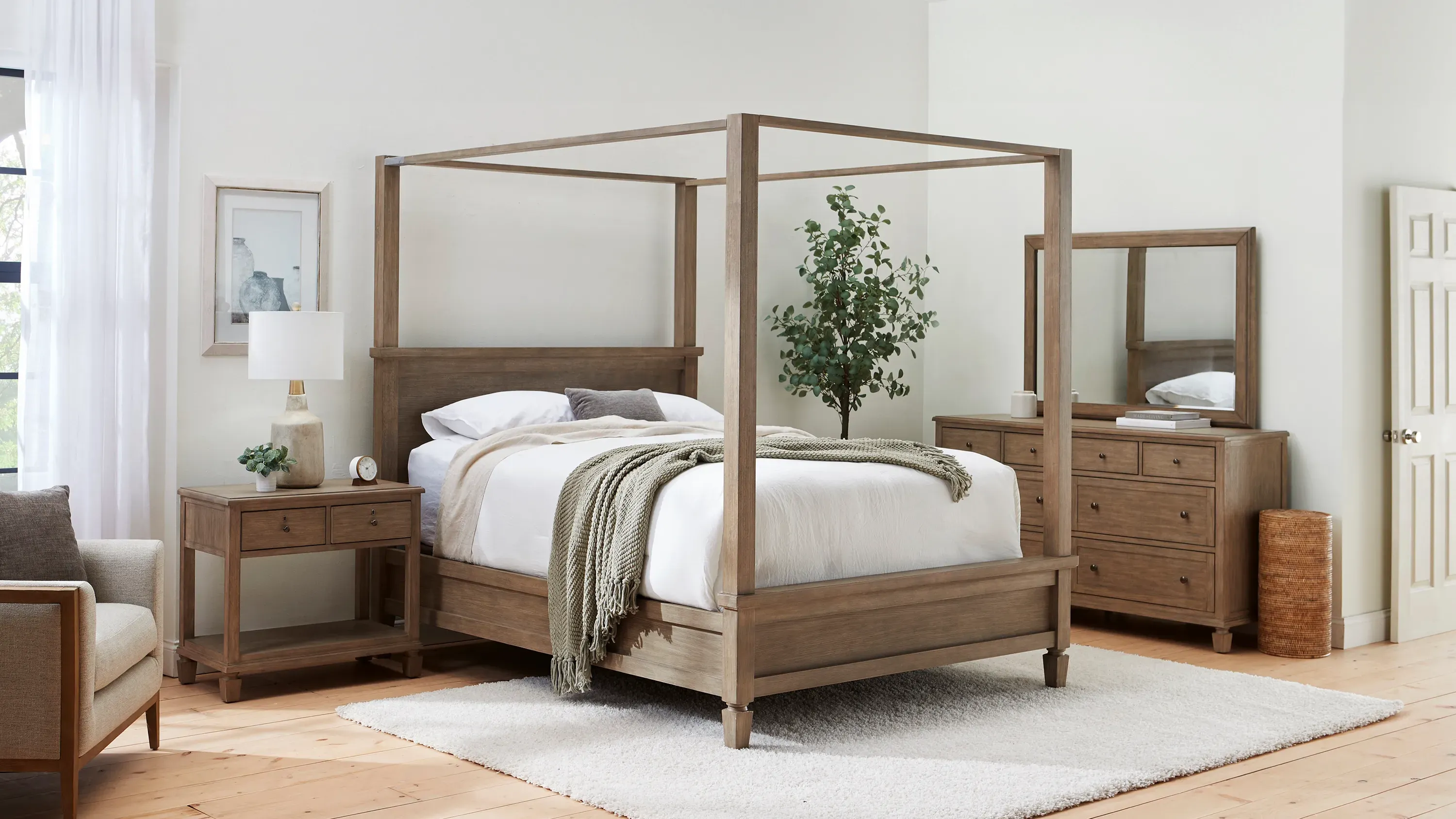 Auberge 4-pc. Bedroom Set | Raymour & Flanigan