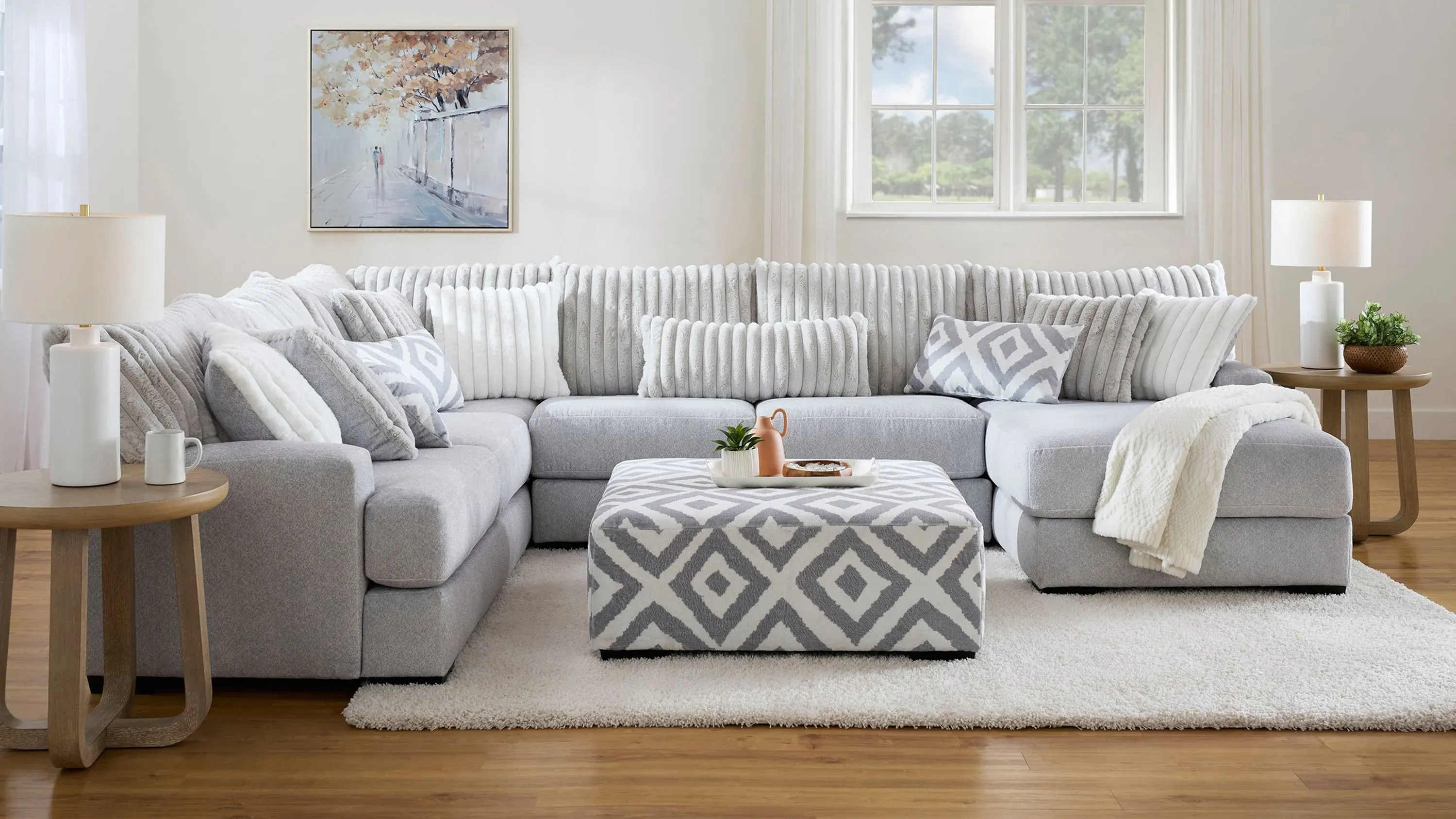 Mondo Right Arm Facing Chaise Raymour Flanigan