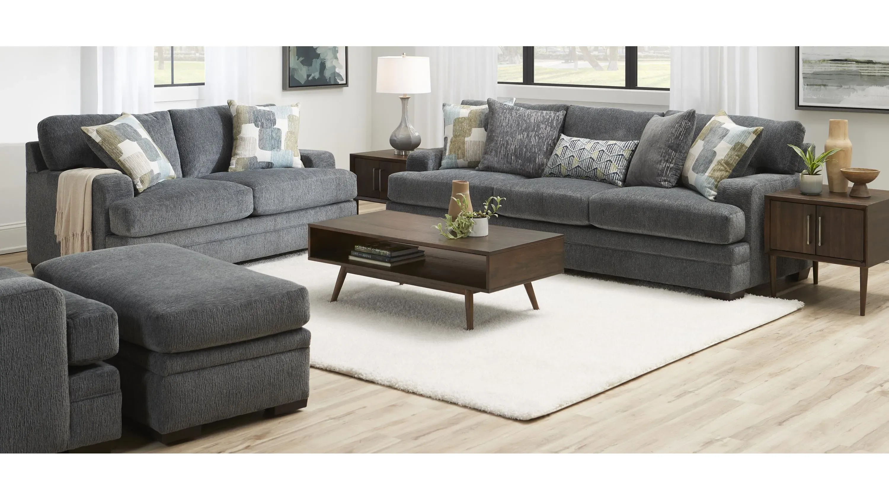 Norlin Loveseat | Raymour & Flanigan