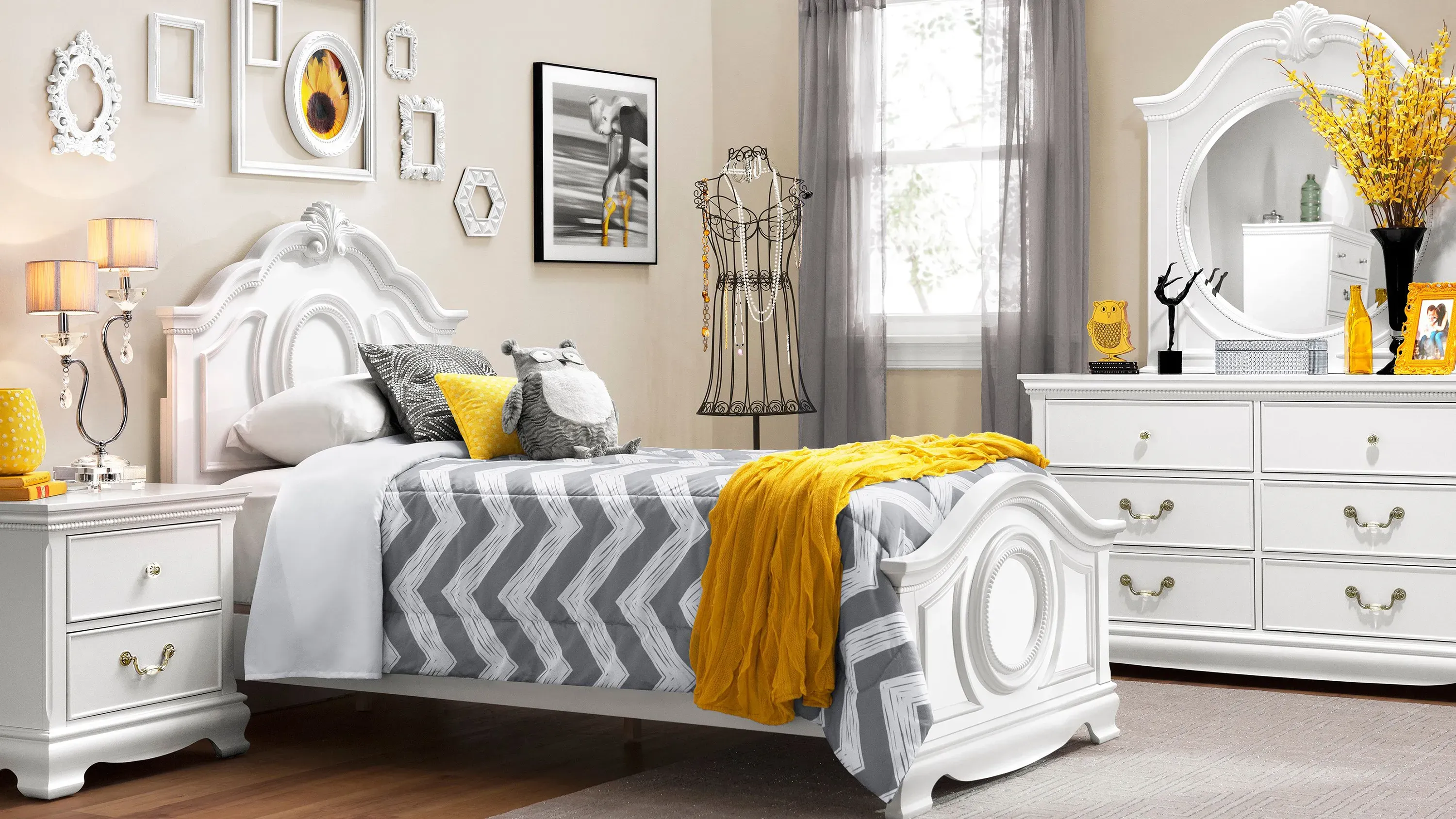 Winnie Bedroom Set Raymour Flanigan