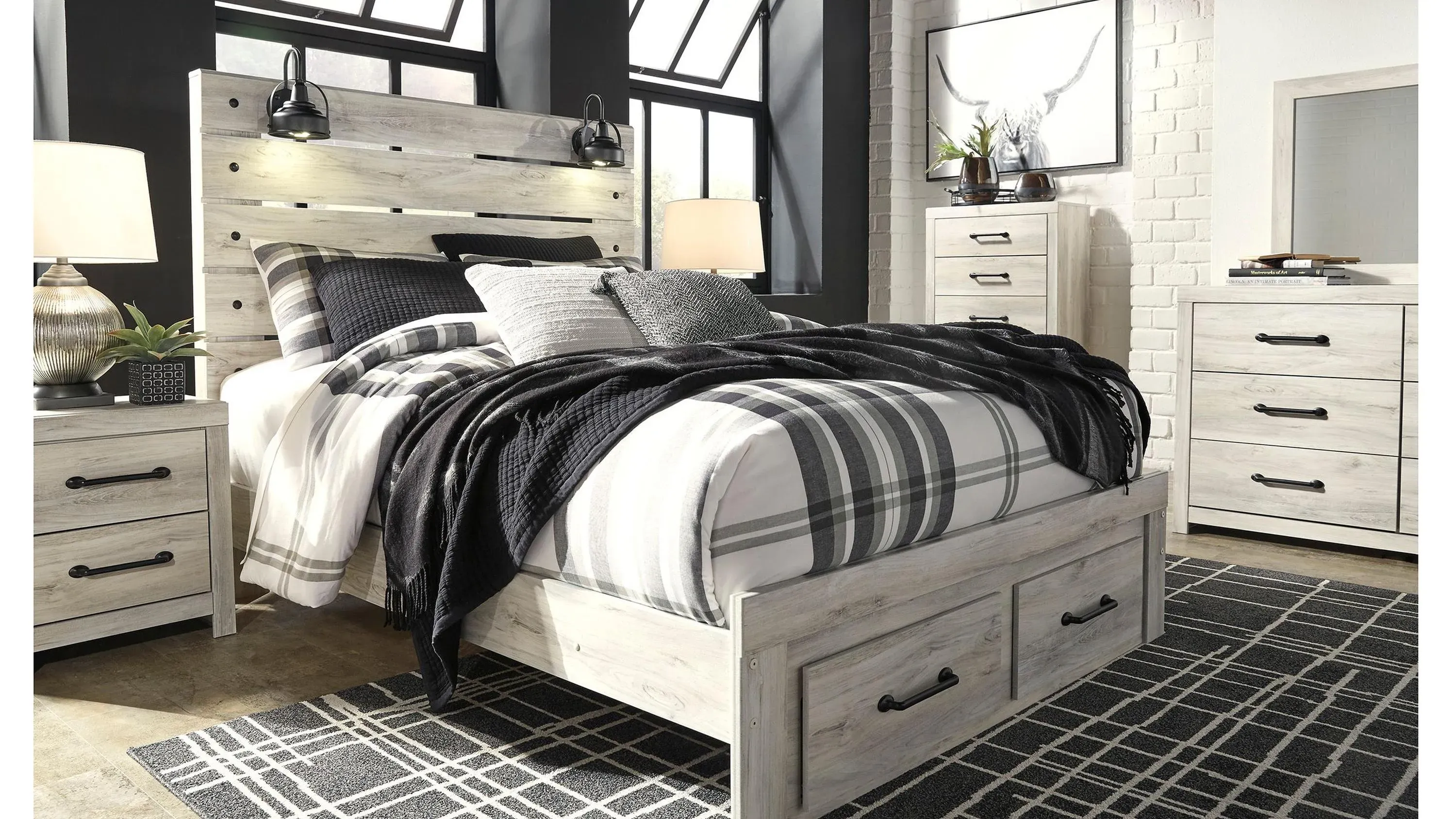Luna Storage Bed | Raymour & Flanigan