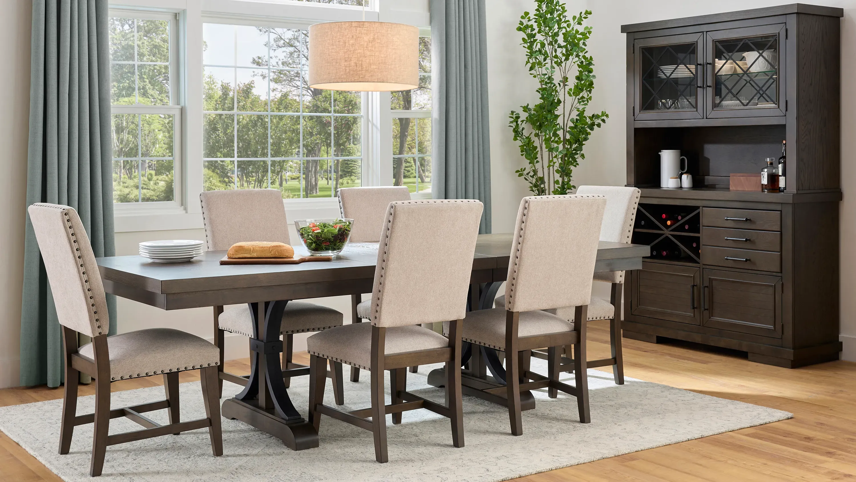 Halloway Dining Table w/ Leaf