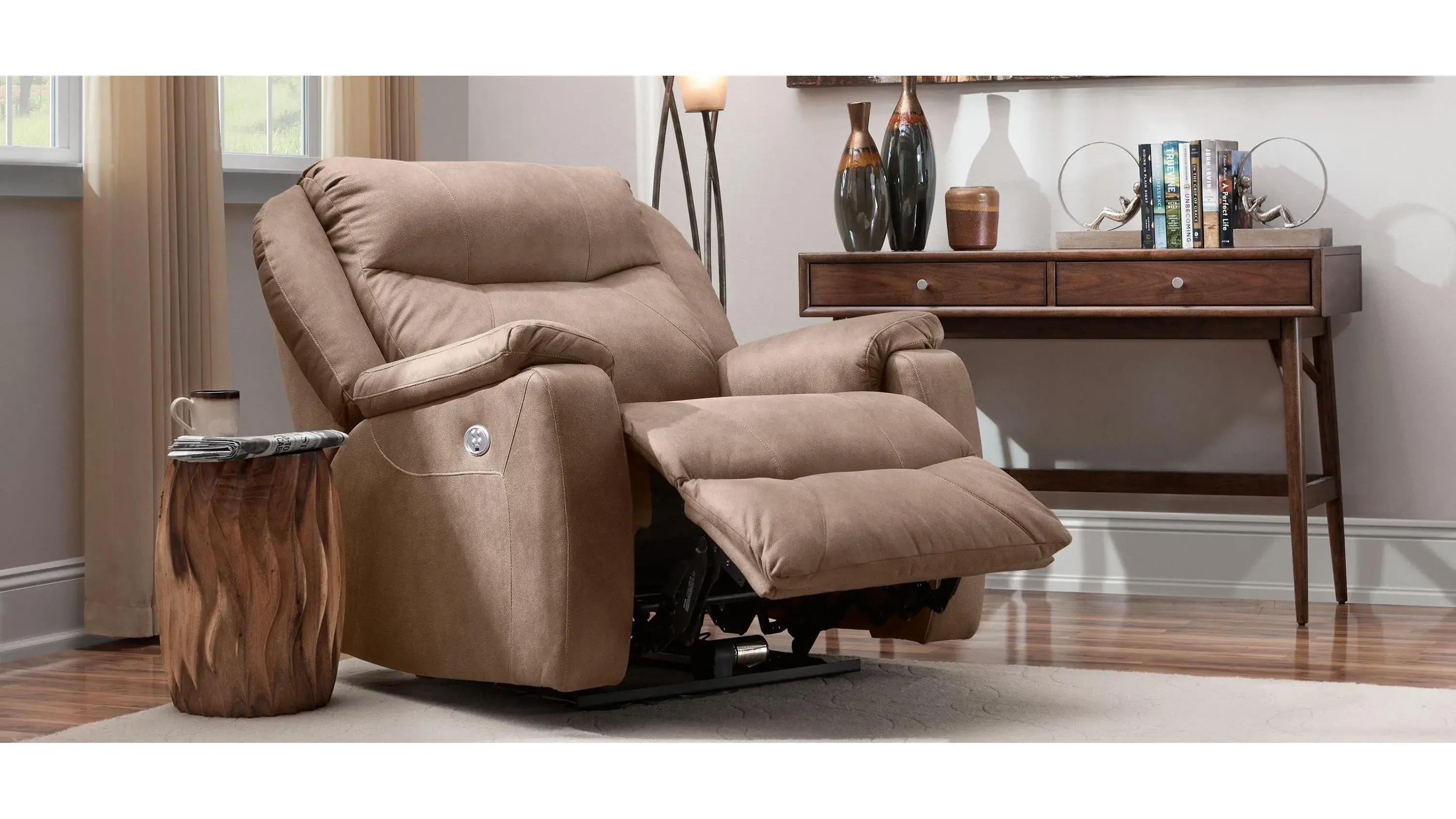 Southern Motion Watson Power Recliner - Thumbnail 5