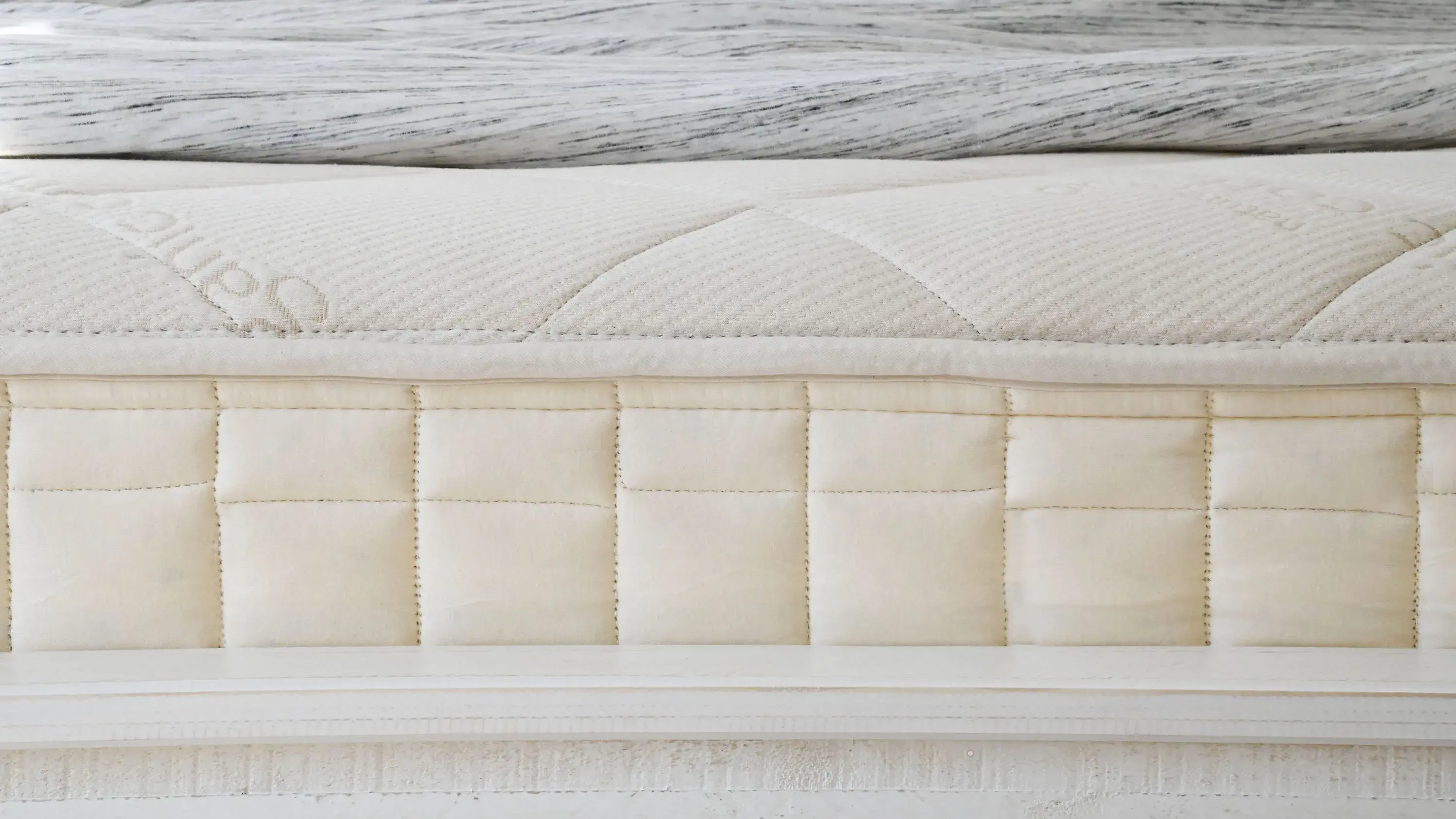 Serenade Plush Mattress - Thumbnail 3