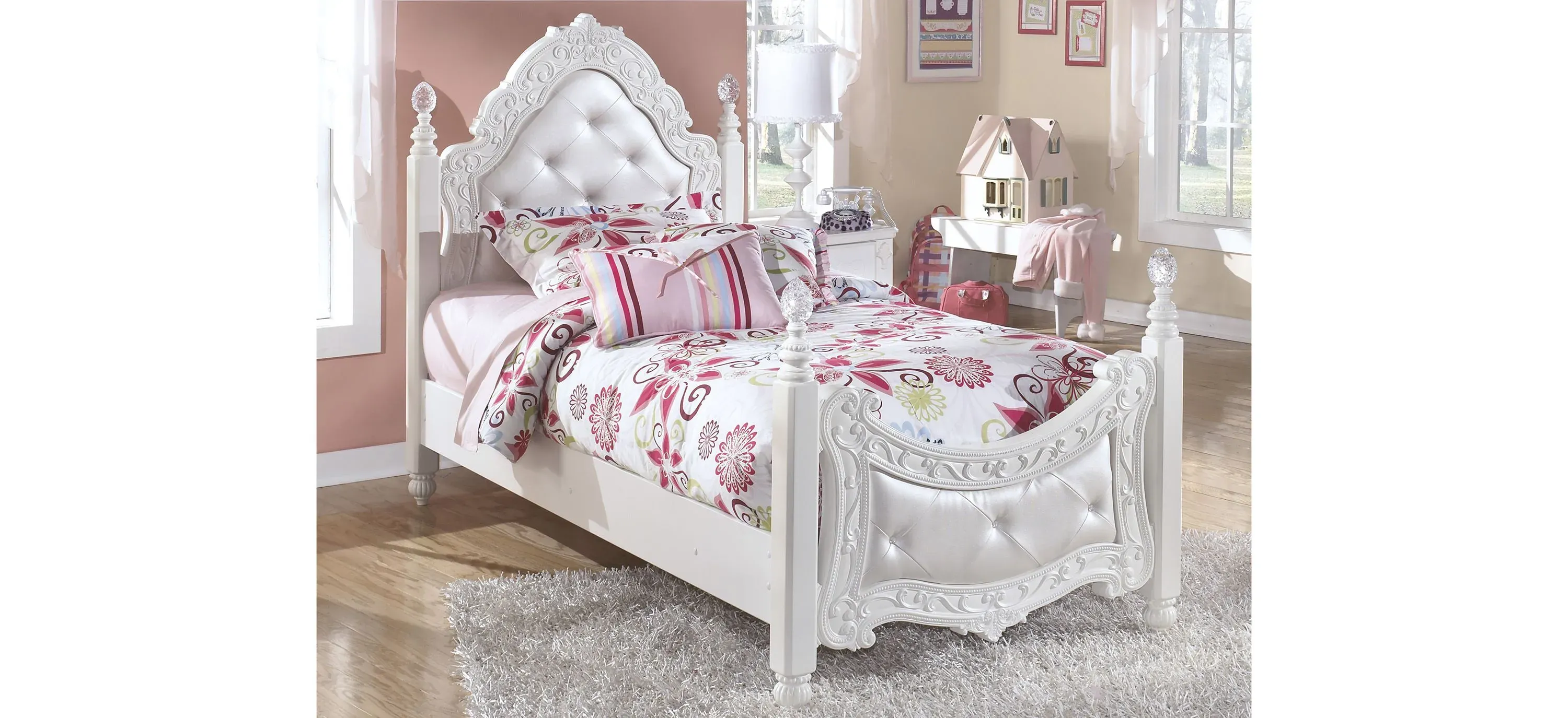 Exquisite full poster bed set hotsell