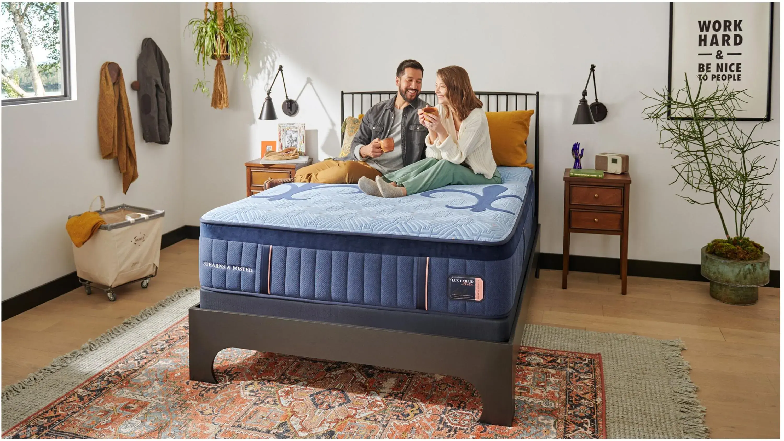 Stearns & Foster Lux Hybrid Mattress - Thumbnail 4