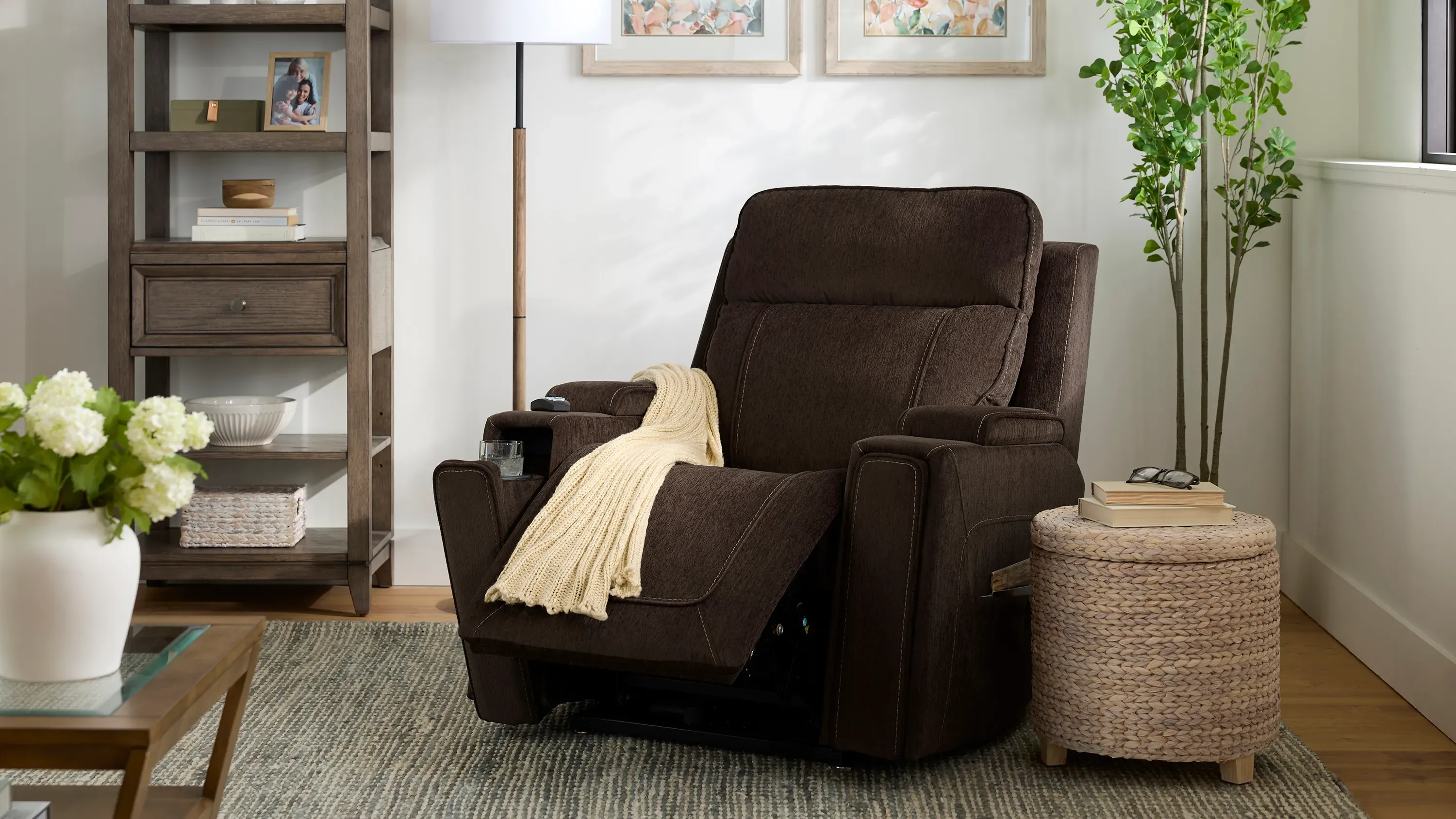 Nebula Zero Gravity Triple Power Lift Recliner w/ Immersive Audio