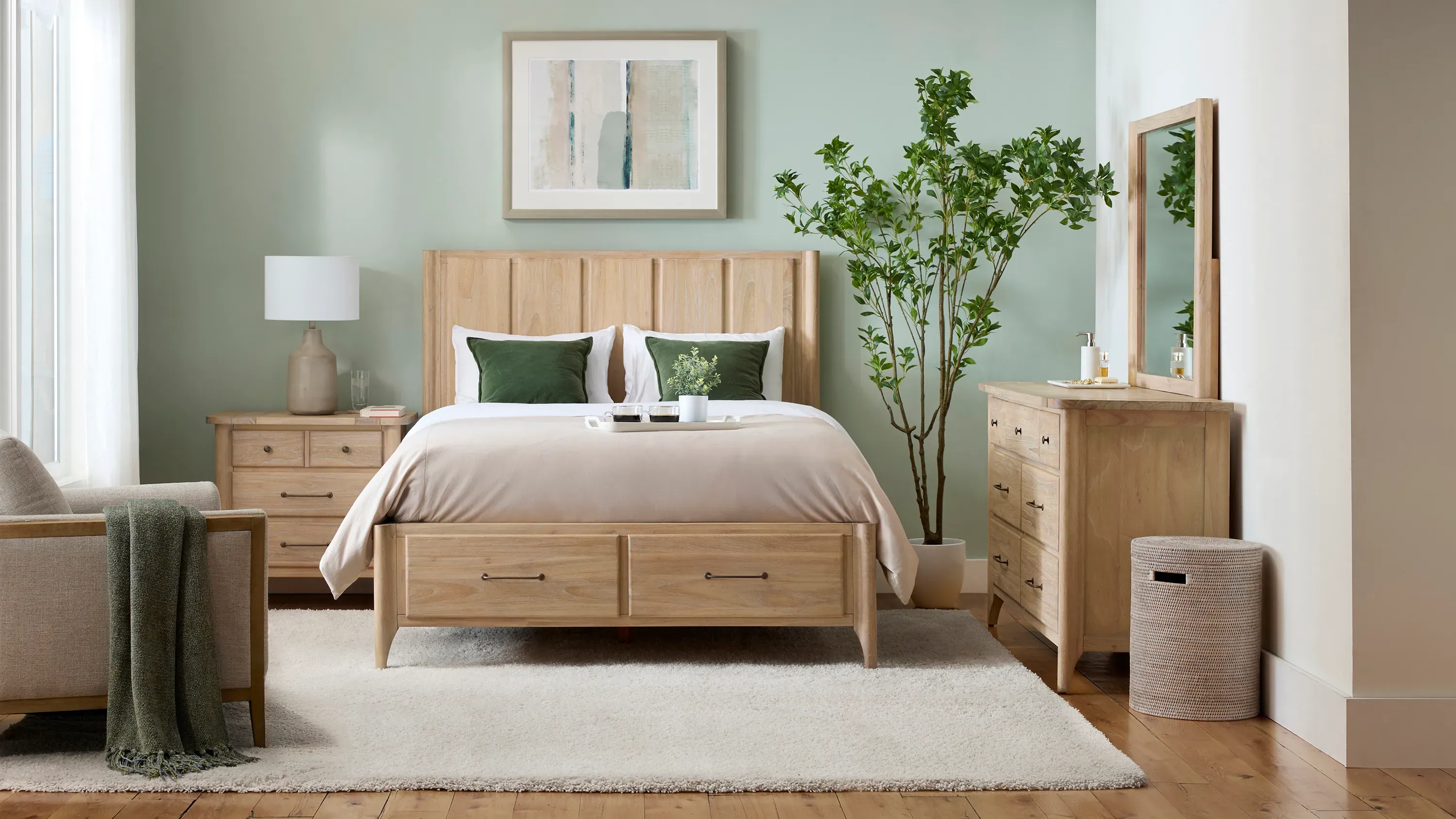 Savannah Dresser