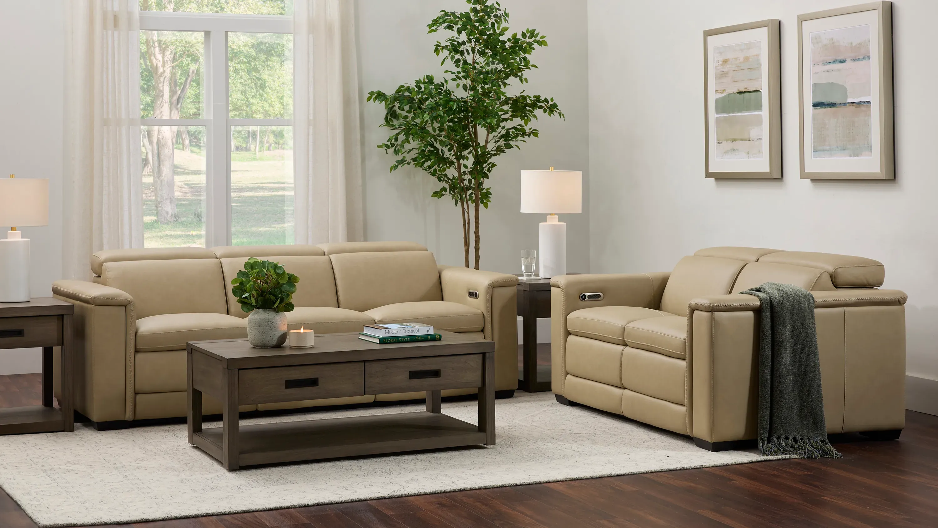 Finnegan Power Sofa w/ Power Headrest