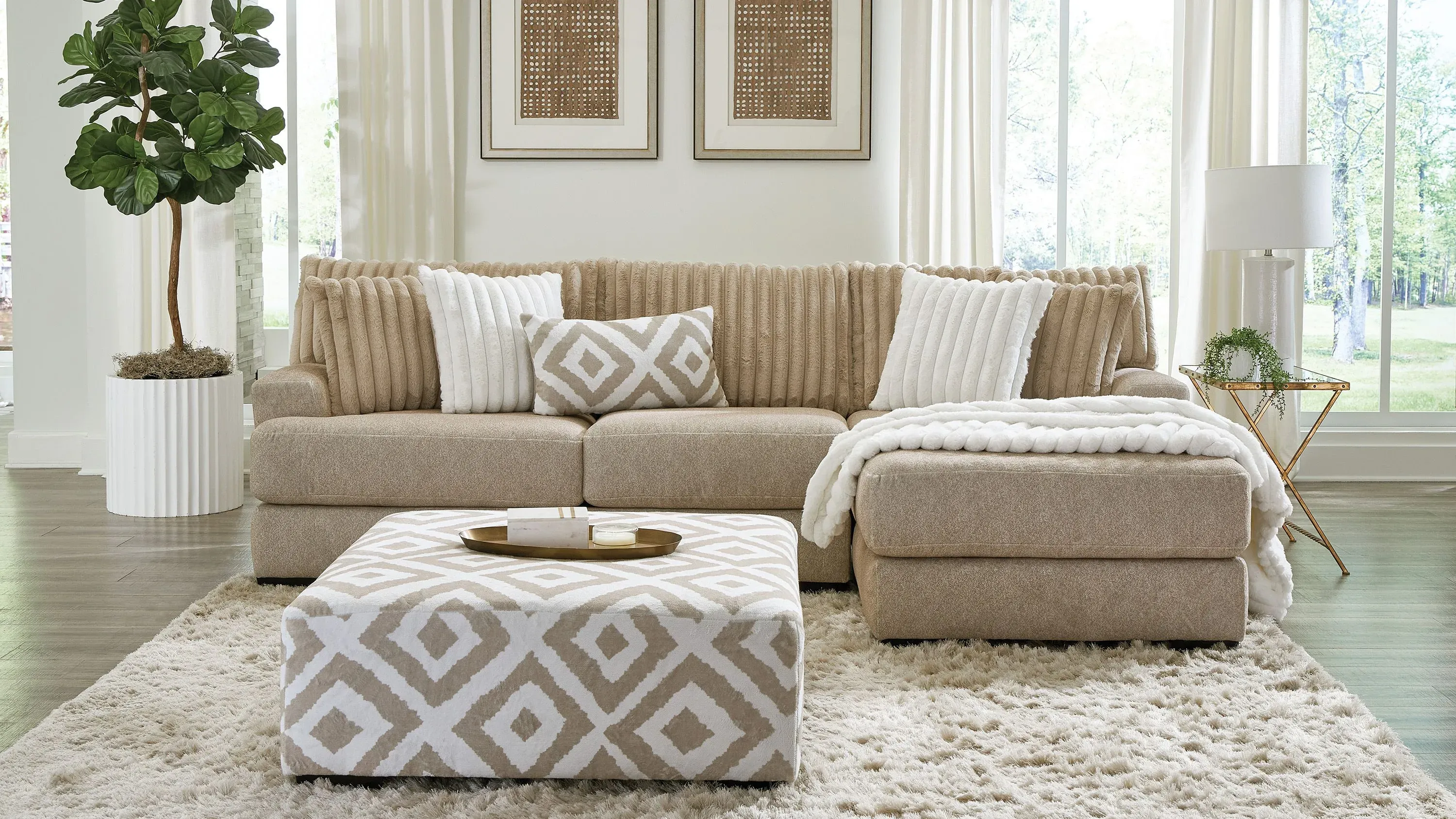 Mondo Cocktail Ottoman | Raymour & Flanigan