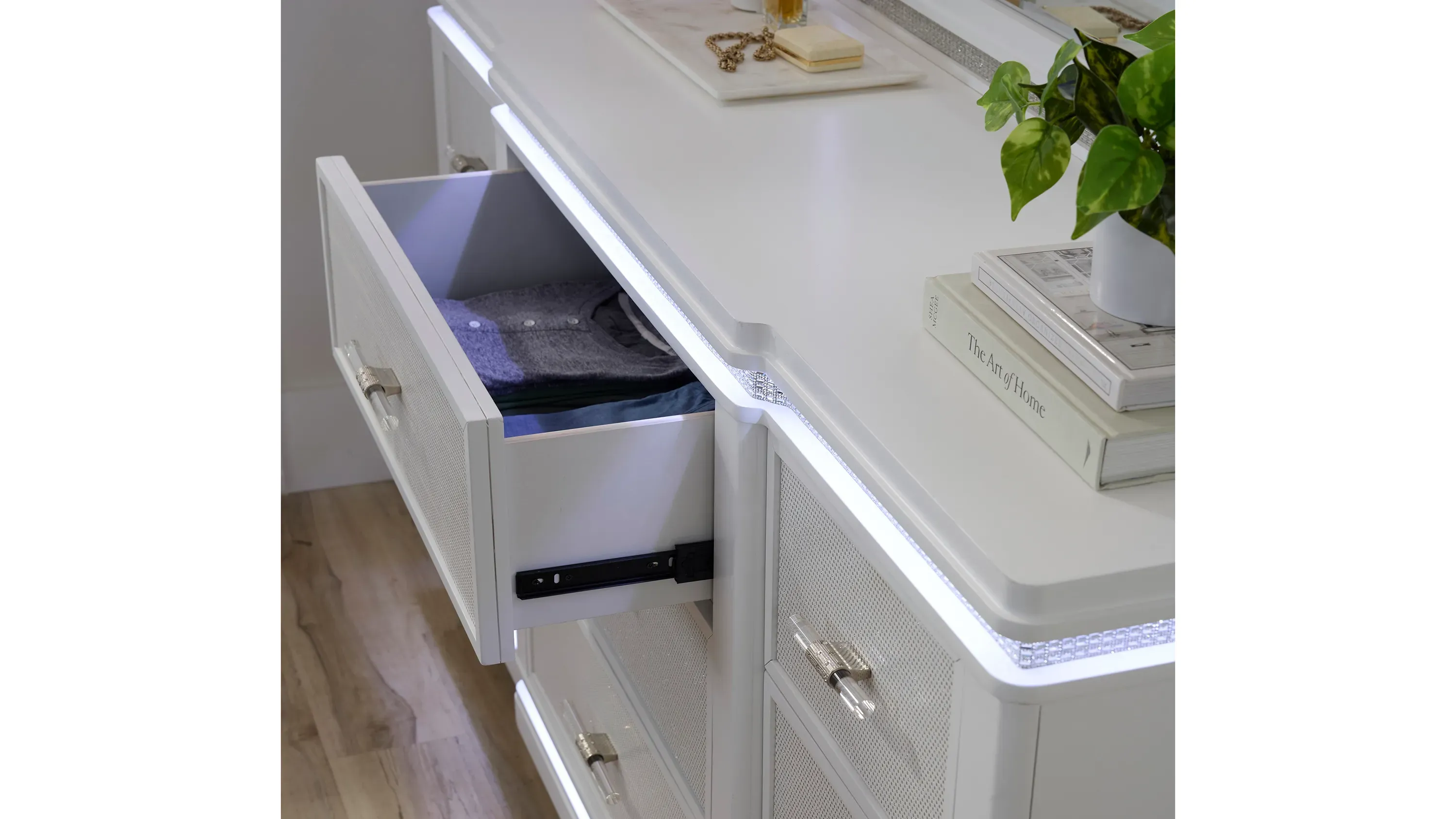 Carmelita Dresser | Raymour & Flanigan