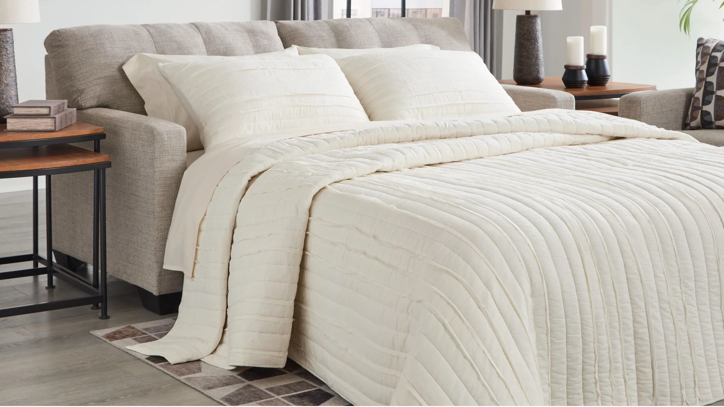Mahoney Full Sleeper Sofa | Raymour & Flanigan