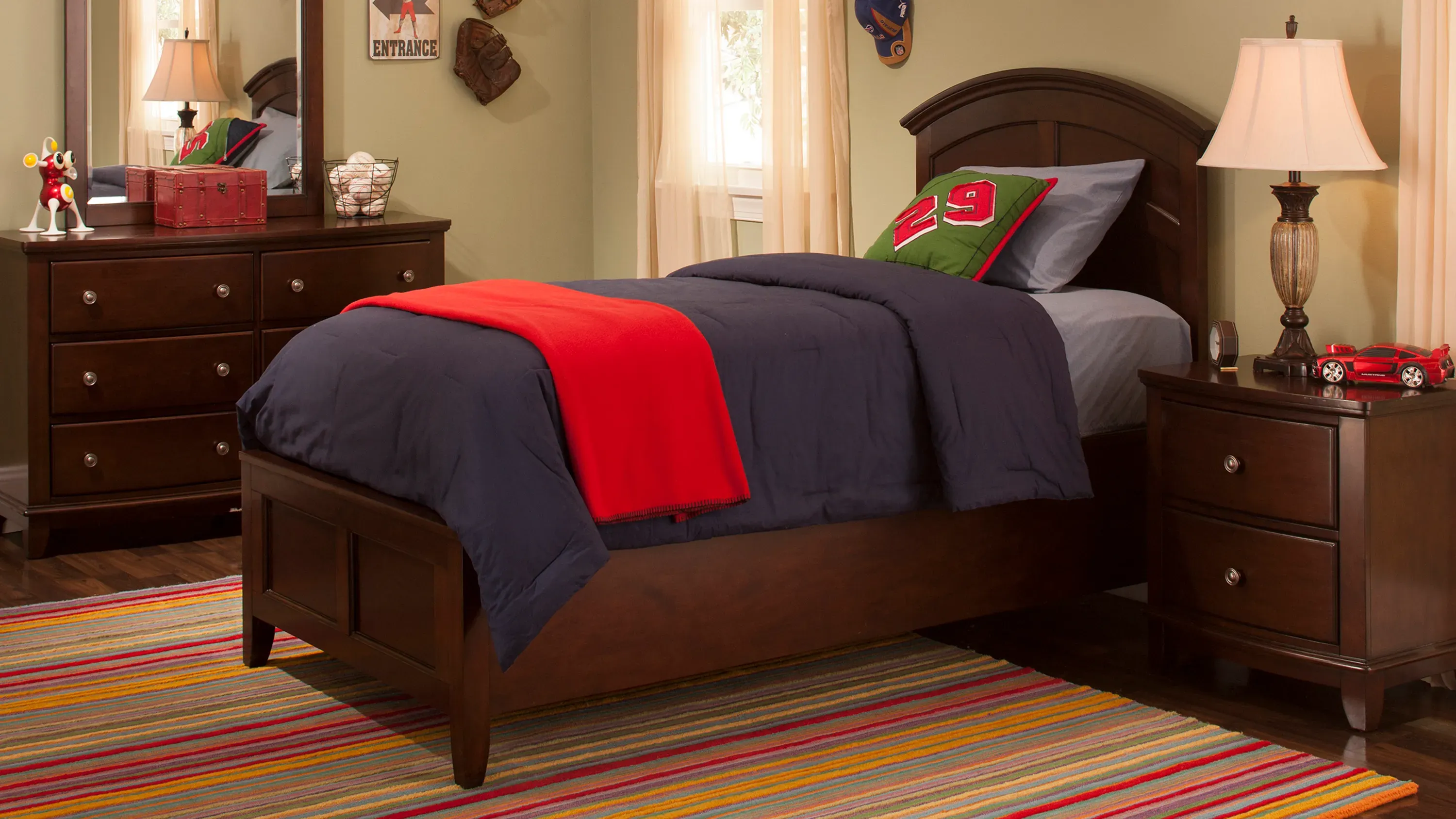 Full bedroom set with desk discount