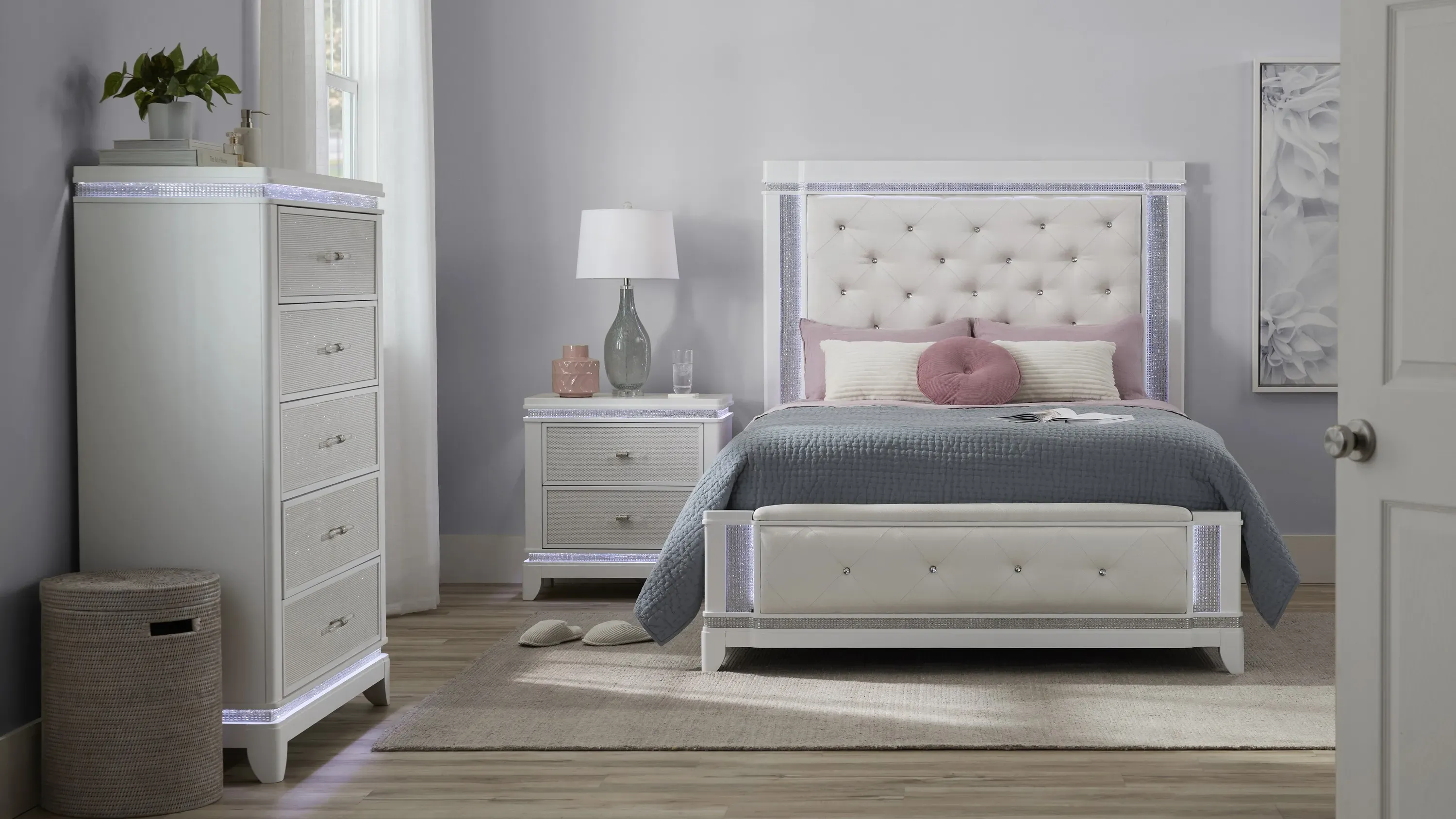 Carmelita Chest | Raymour & Flanigan