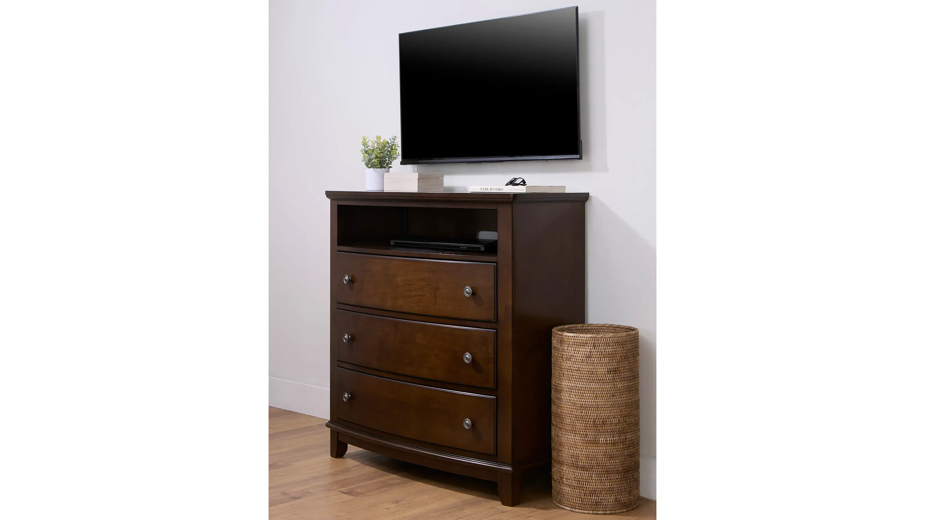 Kylie Media Chest | Raymour & Flanigan