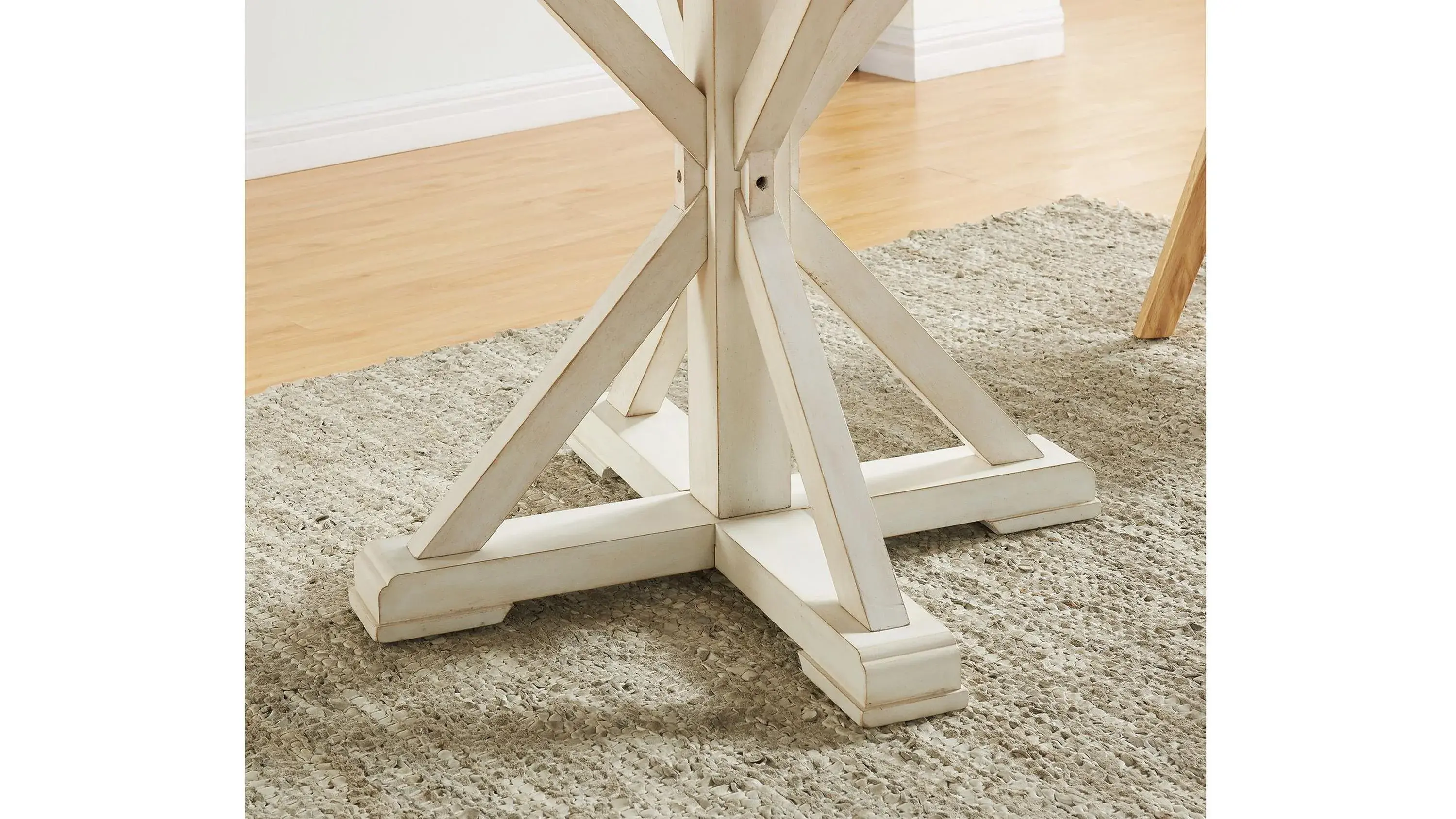 SEI Furniture Gormley Dining Table - Thumbnail 5