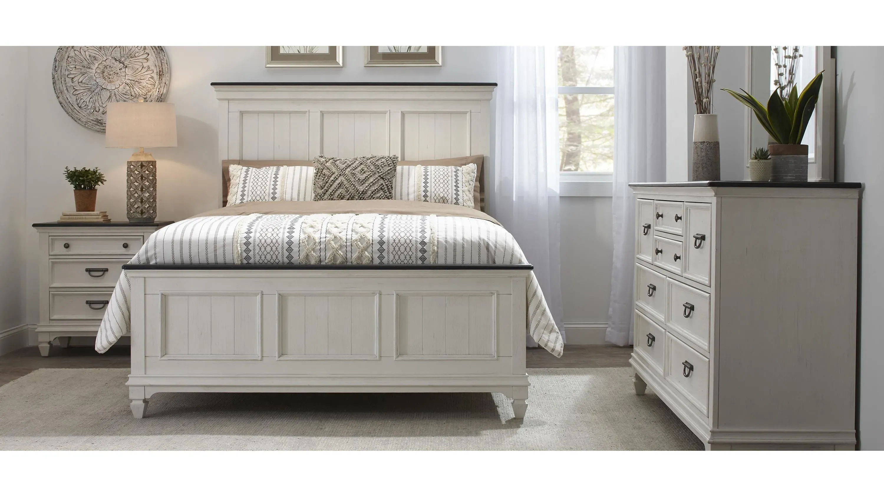 Shelby  Bed