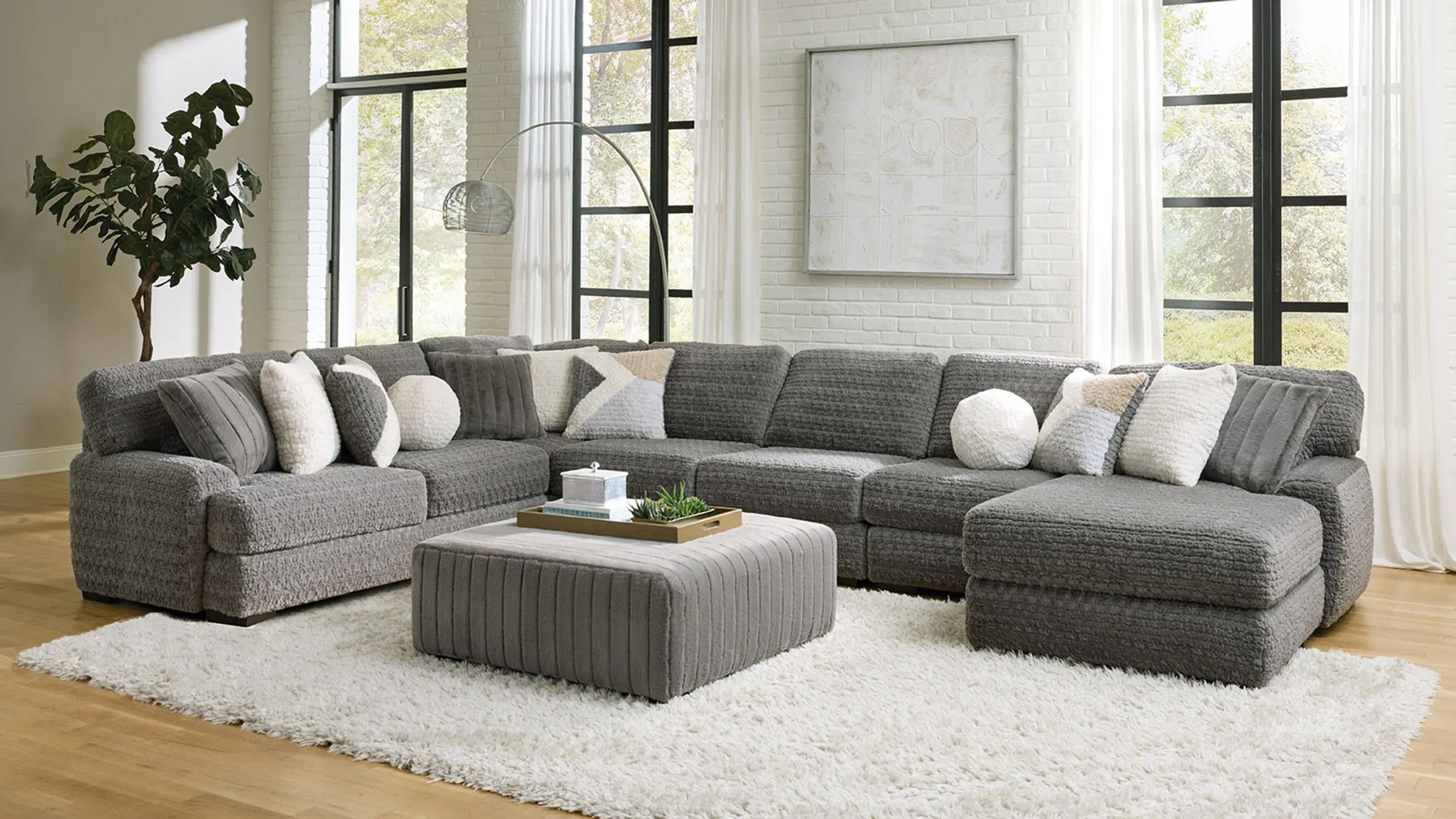 Doodle 5-pc. Sectional | Raymour & Flanigan