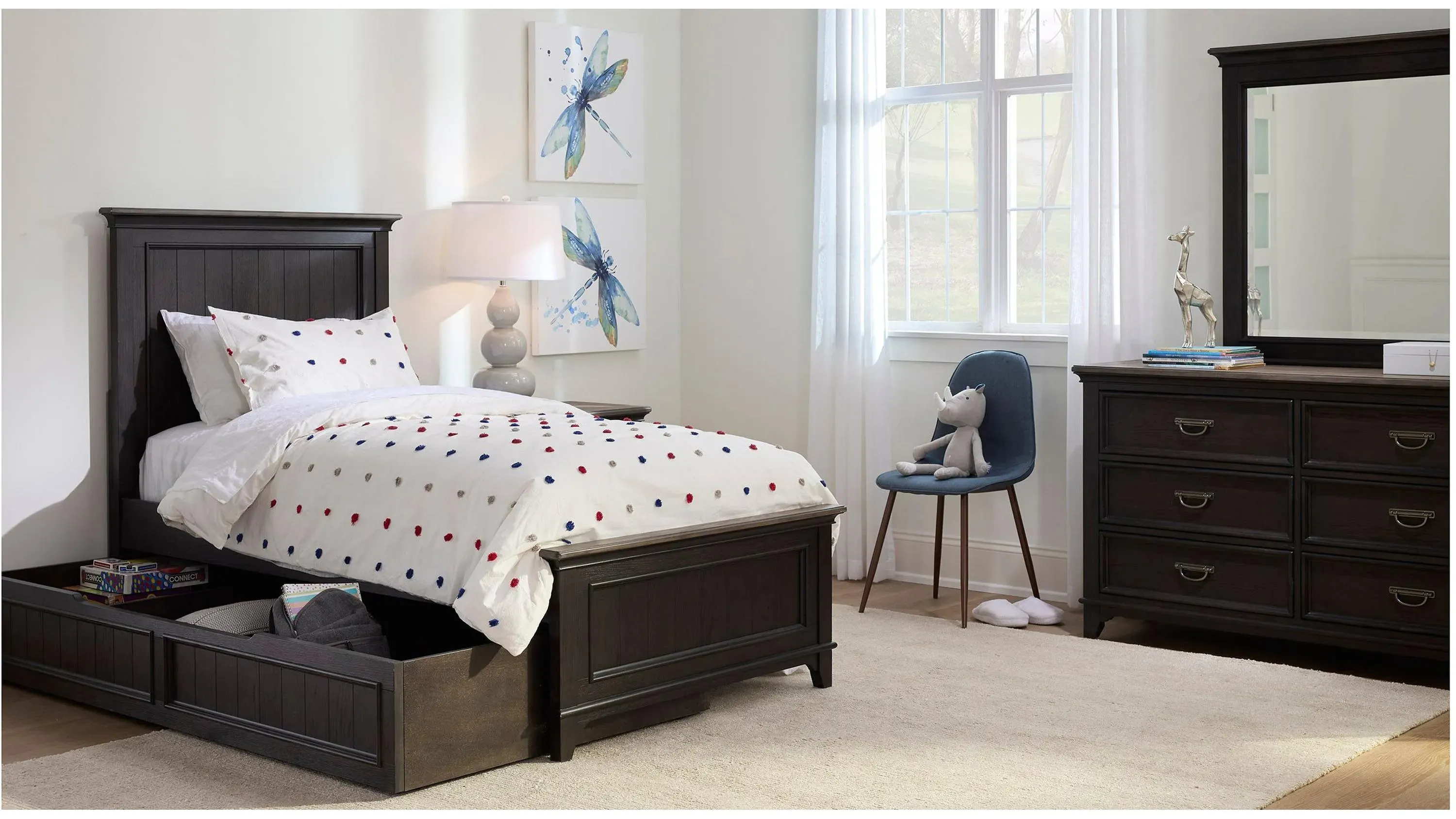 Dakota Panel Bed w/ Trundle